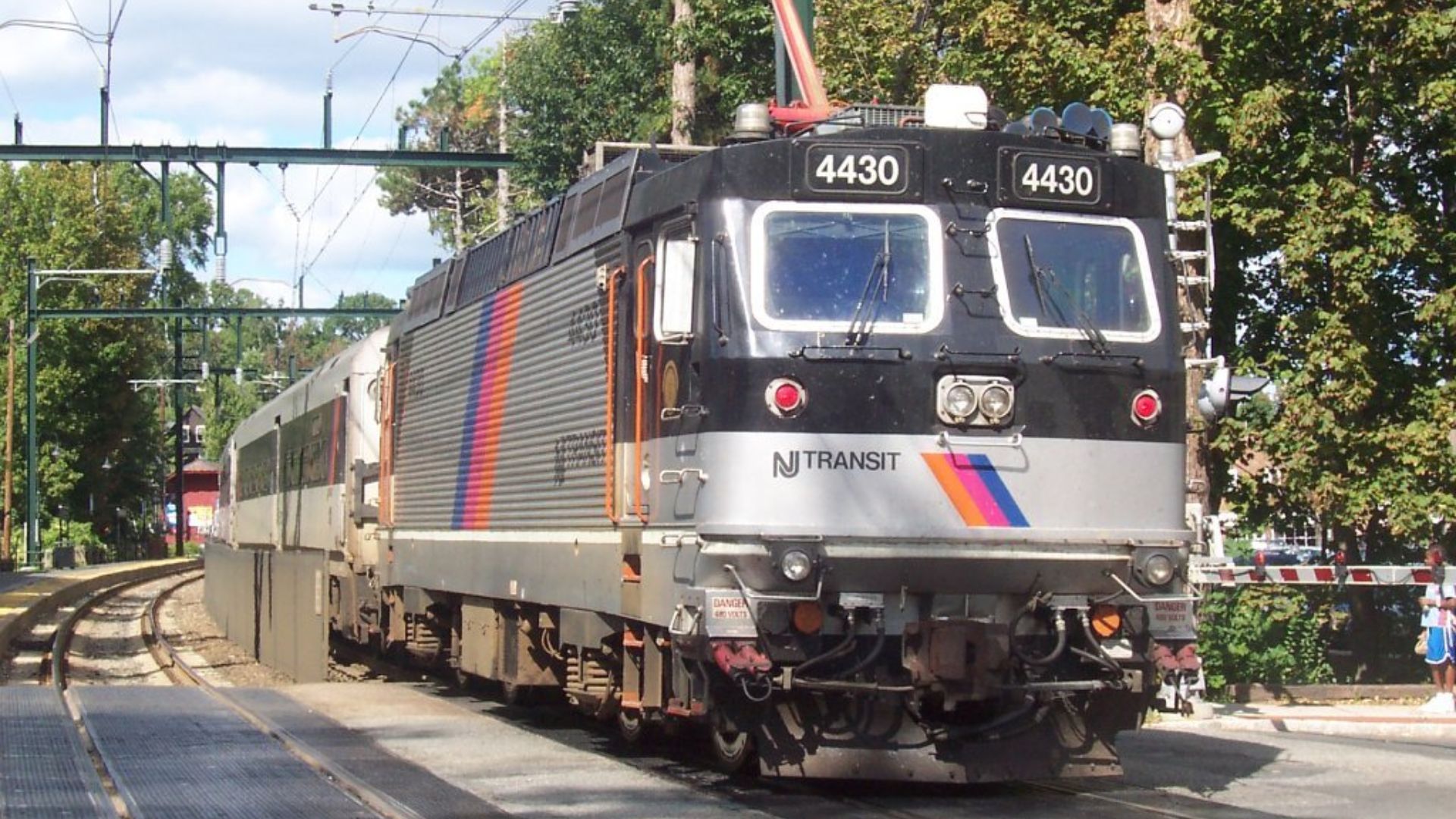 File:NJ Transit ABB ALP-44M 4430.jpg