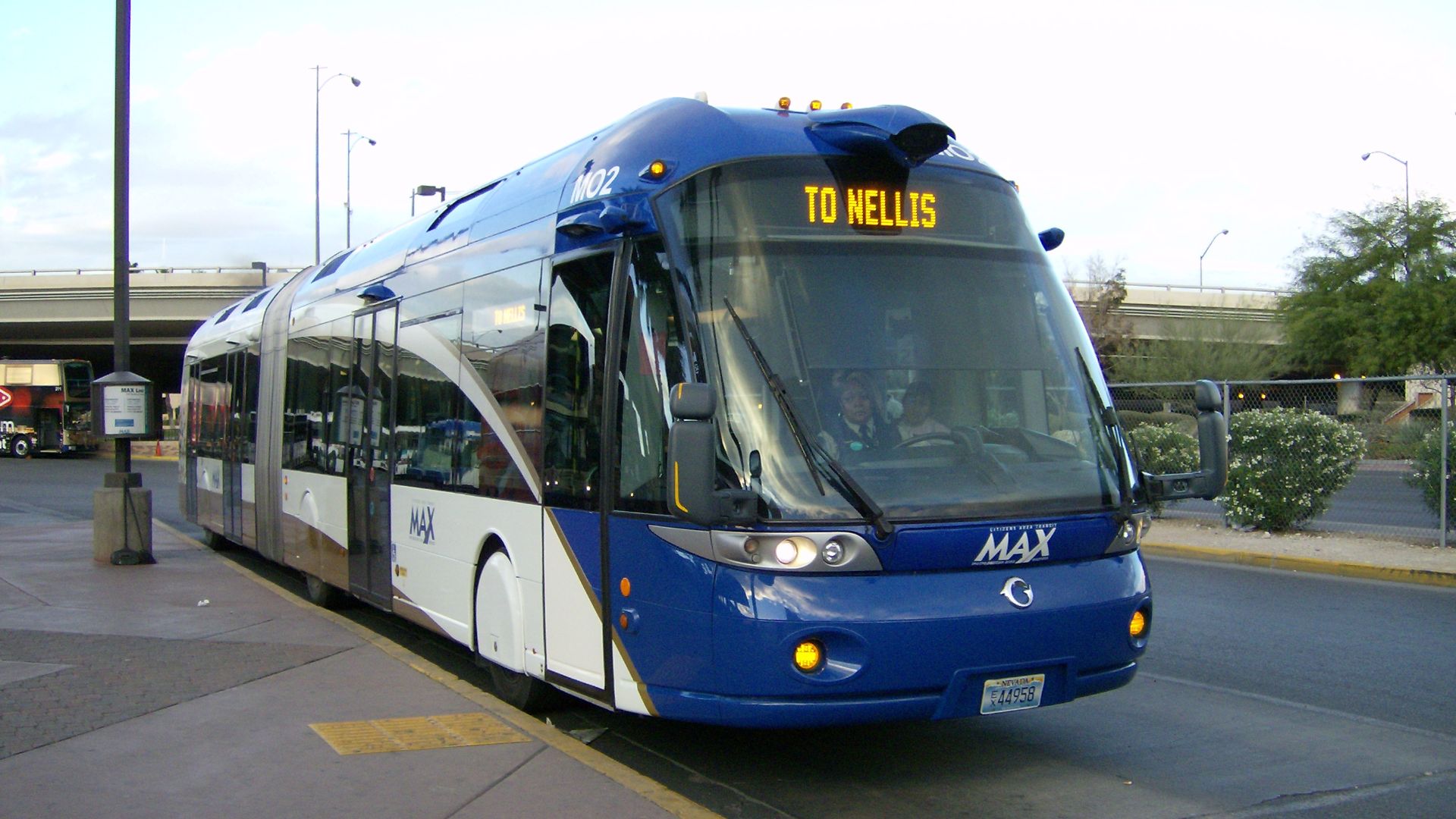 File:CAT Irisbus Civis.jpg