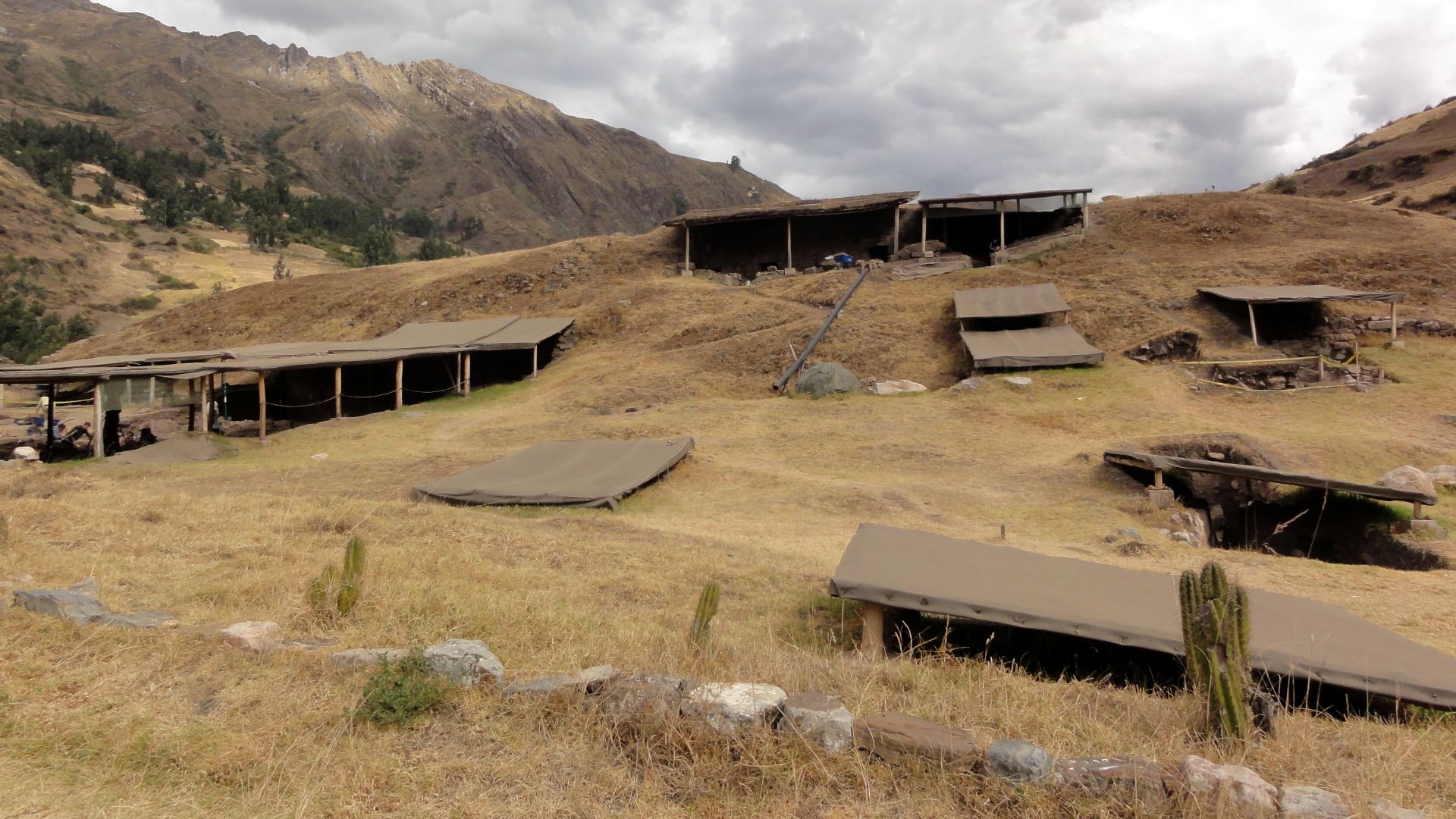 File:Chavín de Huantar, nuevas excavaciones.jpg