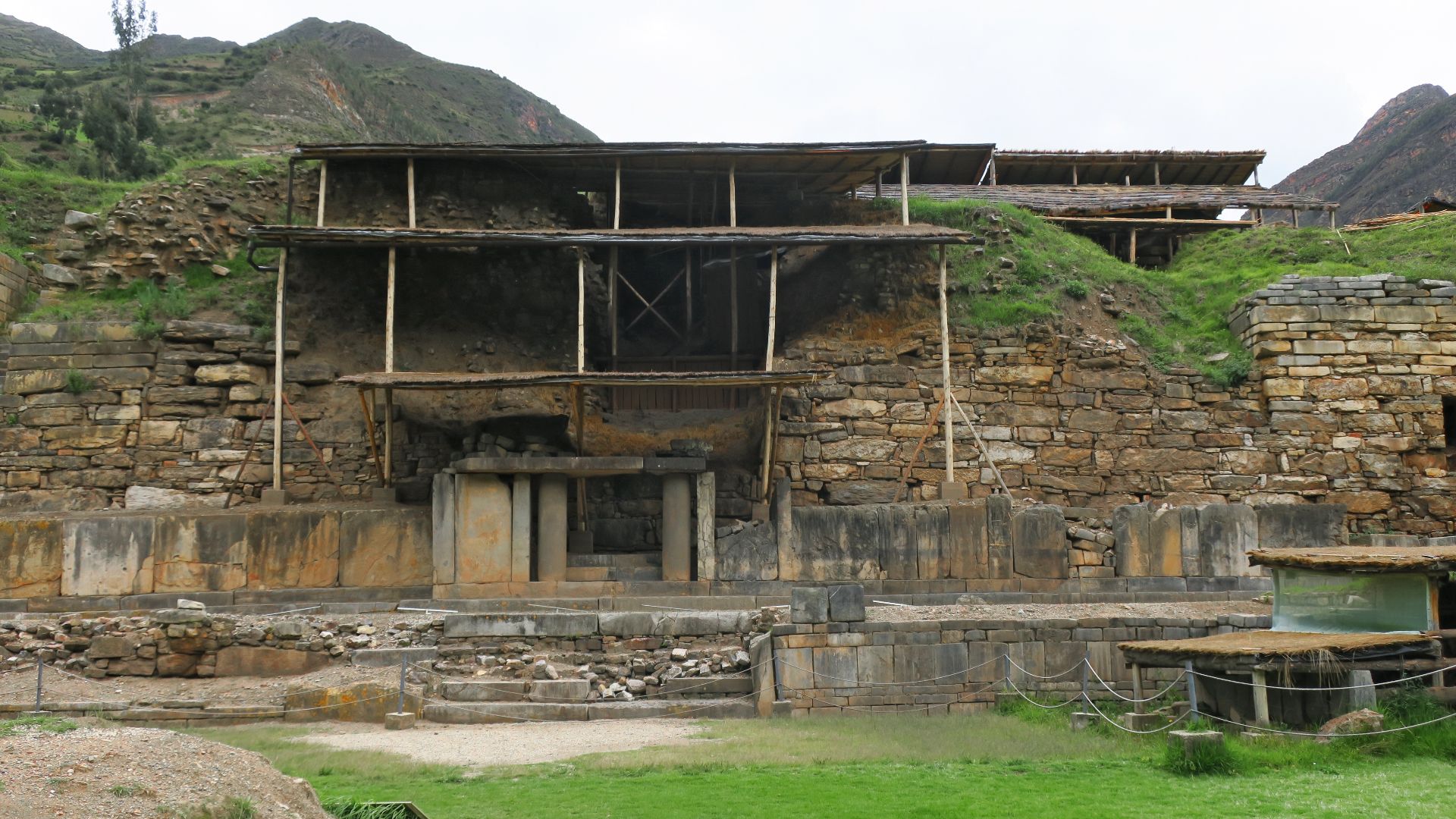 File:Chavín de Huantar-58.jpg