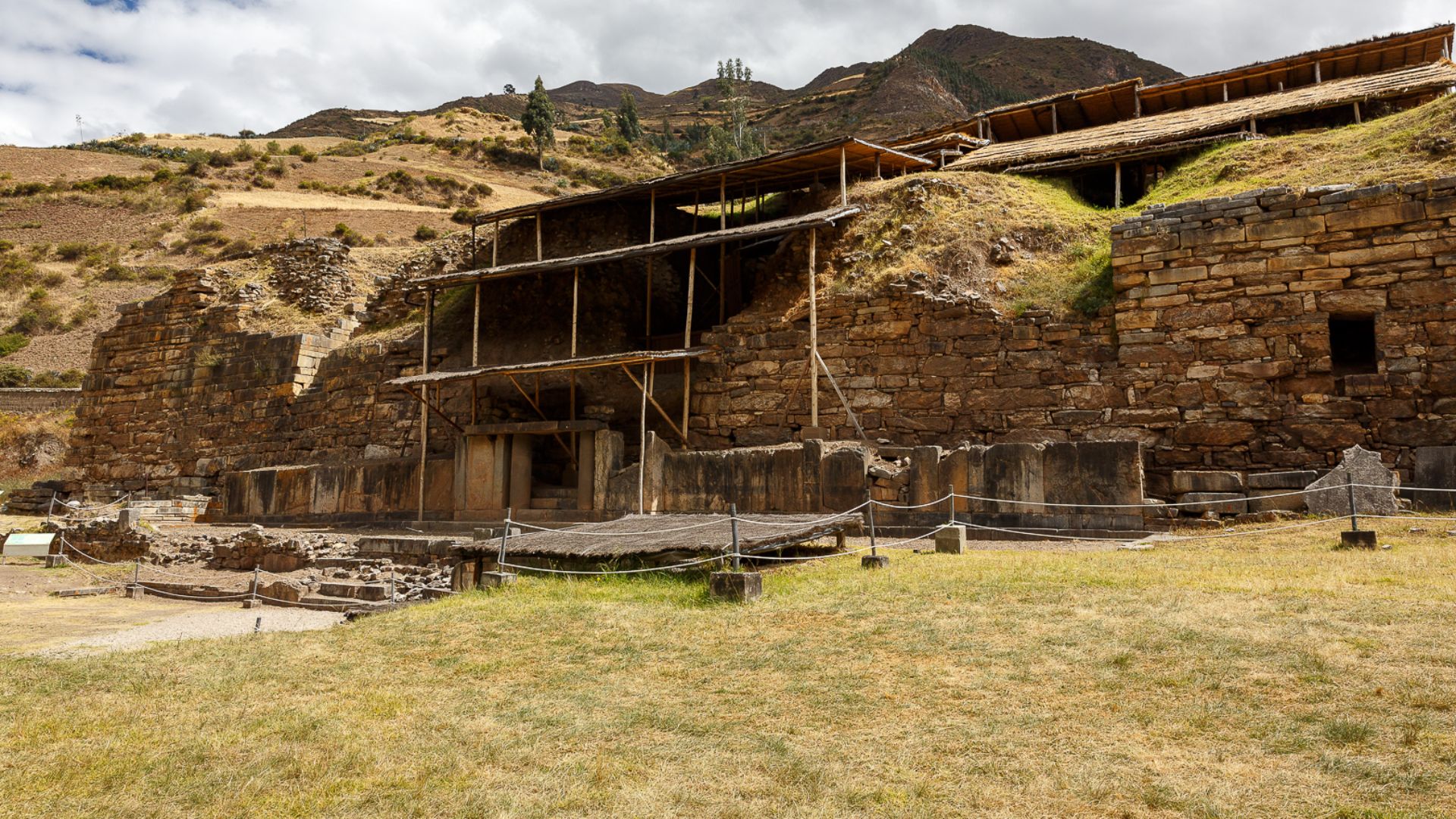 File:Ruínas de Chavin de Huantar 04.jpg