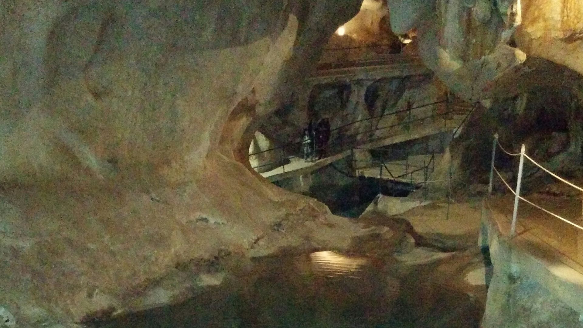 File:Cueva del Tesoro.jpg