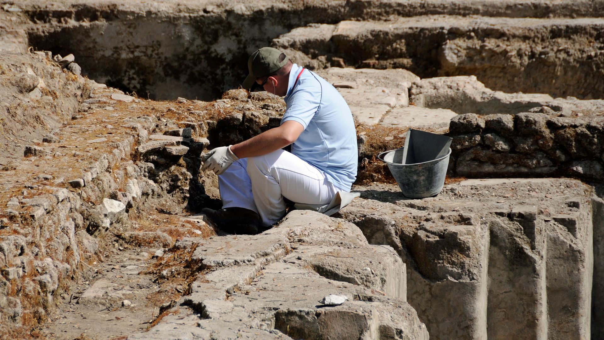 File:Archaeologist at Work (5734913492).jpg