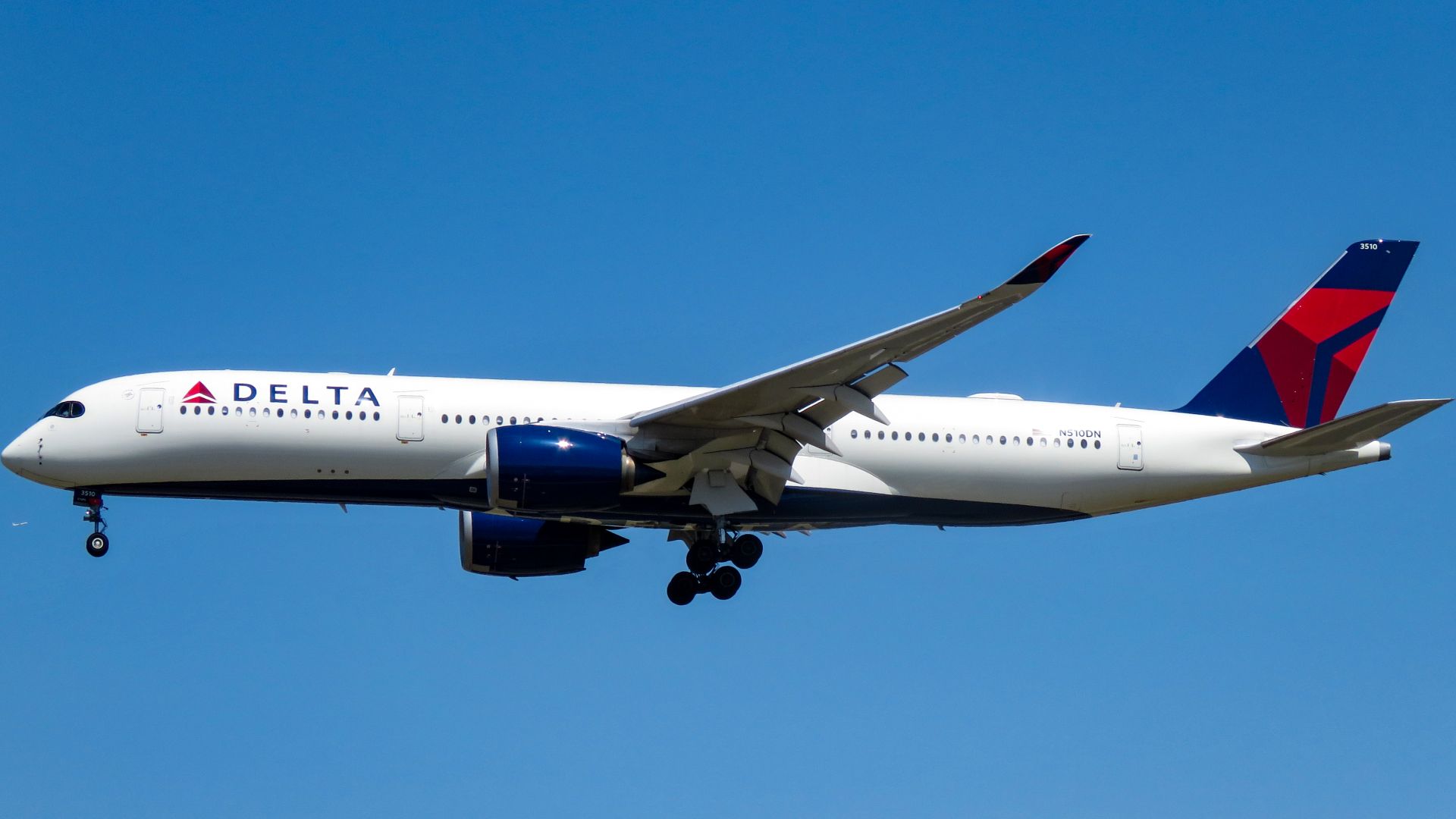 File:N510DN@PEK (20190609140430).jpg