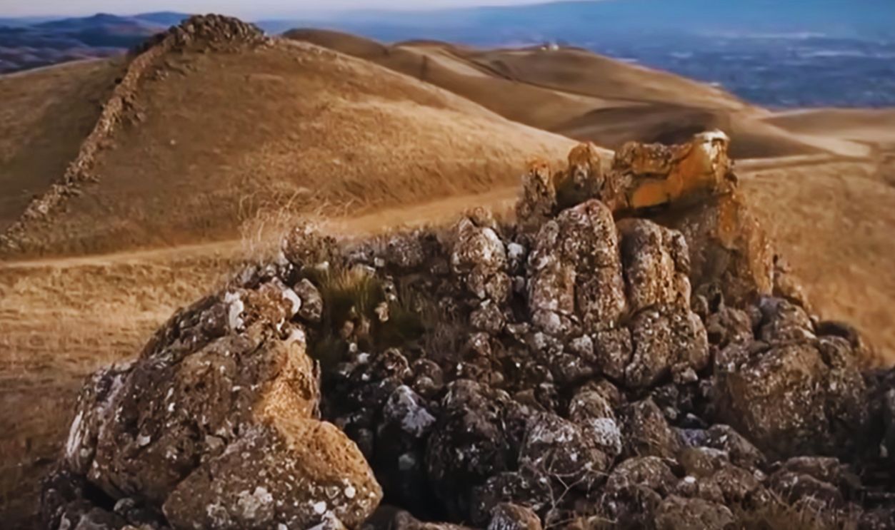 Screenshot from America Unearthed (2012–2019)