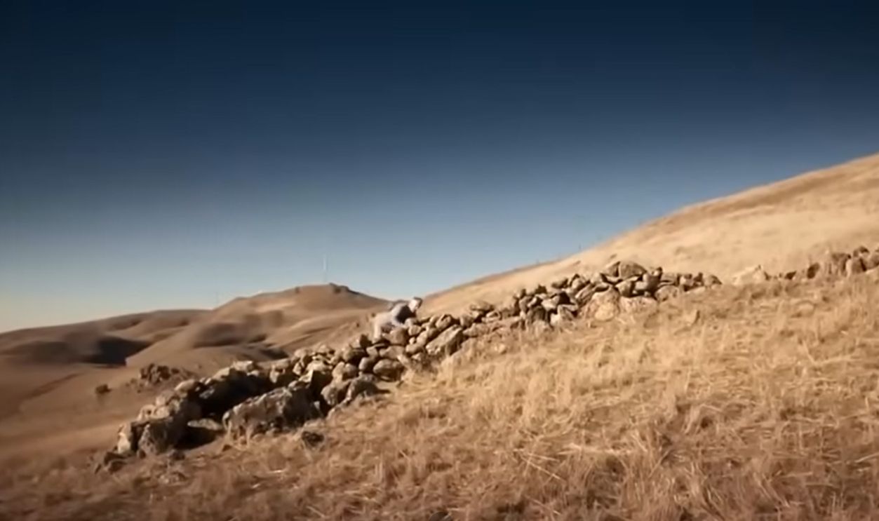 Screenshot from America Unearthed (2012–2019)