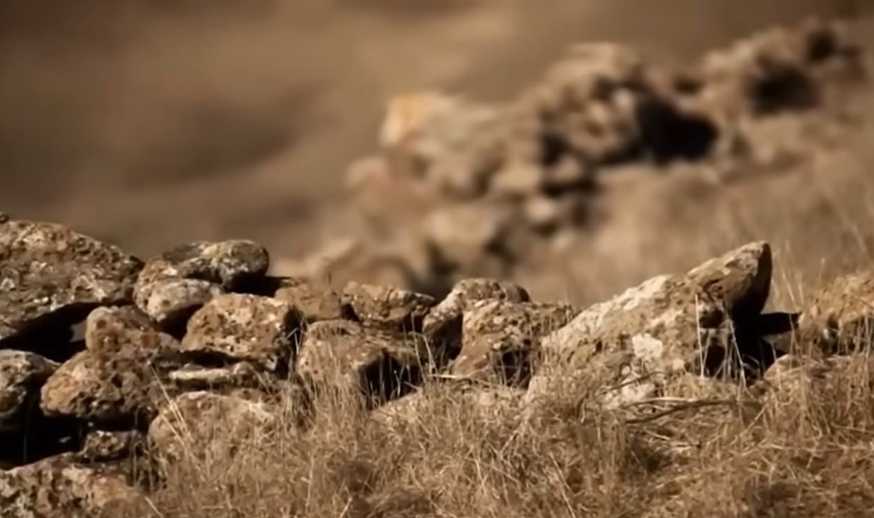 Screenshot from America Unearthed (2012–2019)