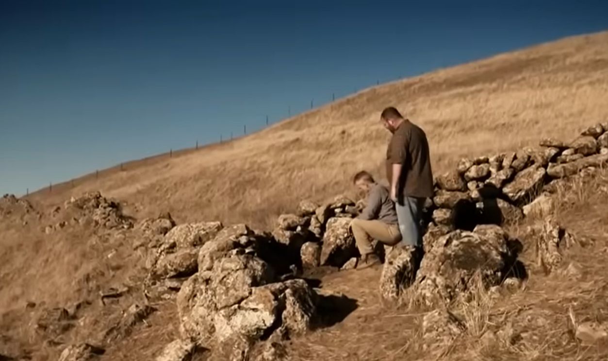 Screenshot from America Unearthed (2012–2019)