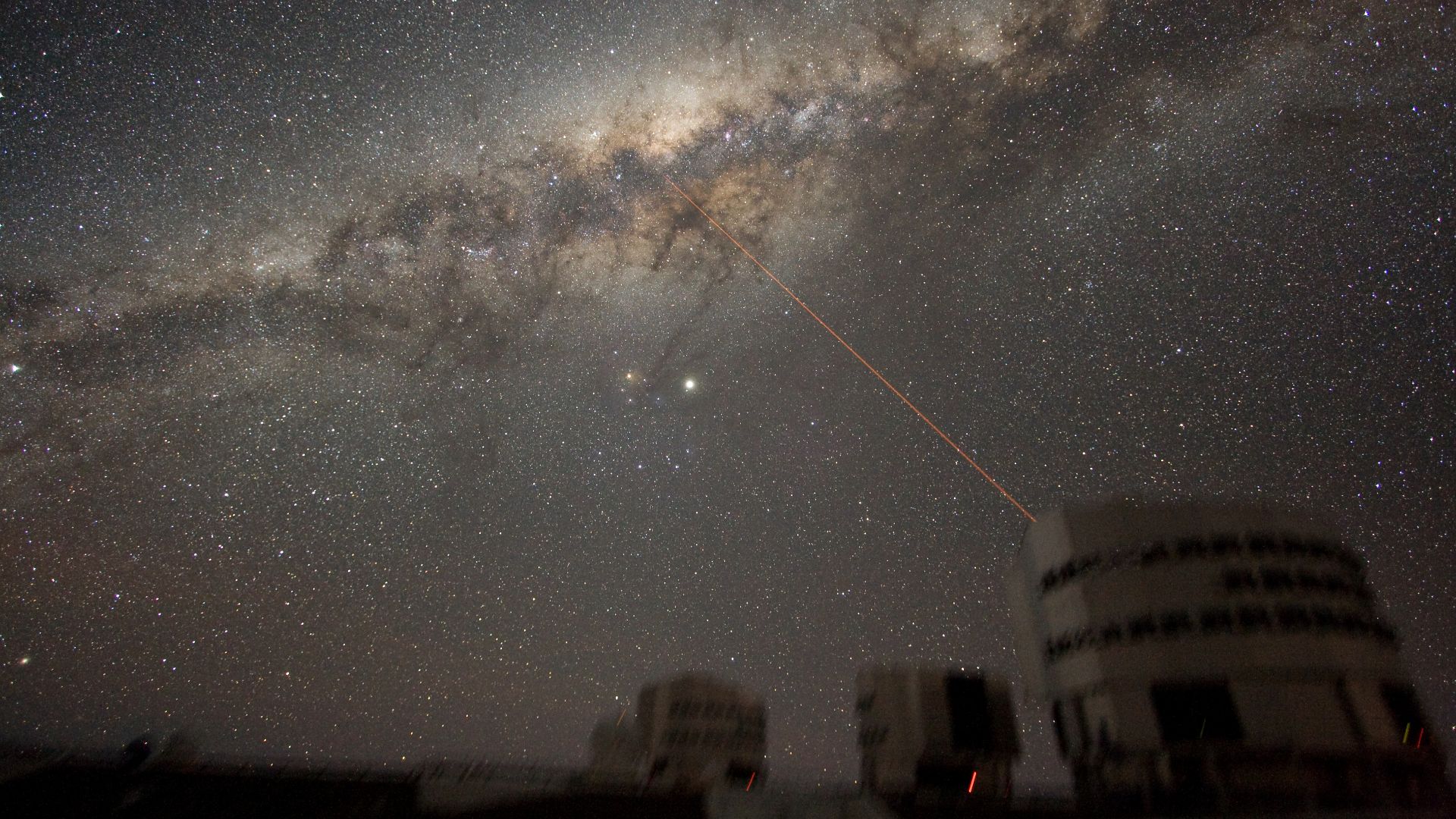 File:ESO-VLT-Laser-phot-33a-07.jpg