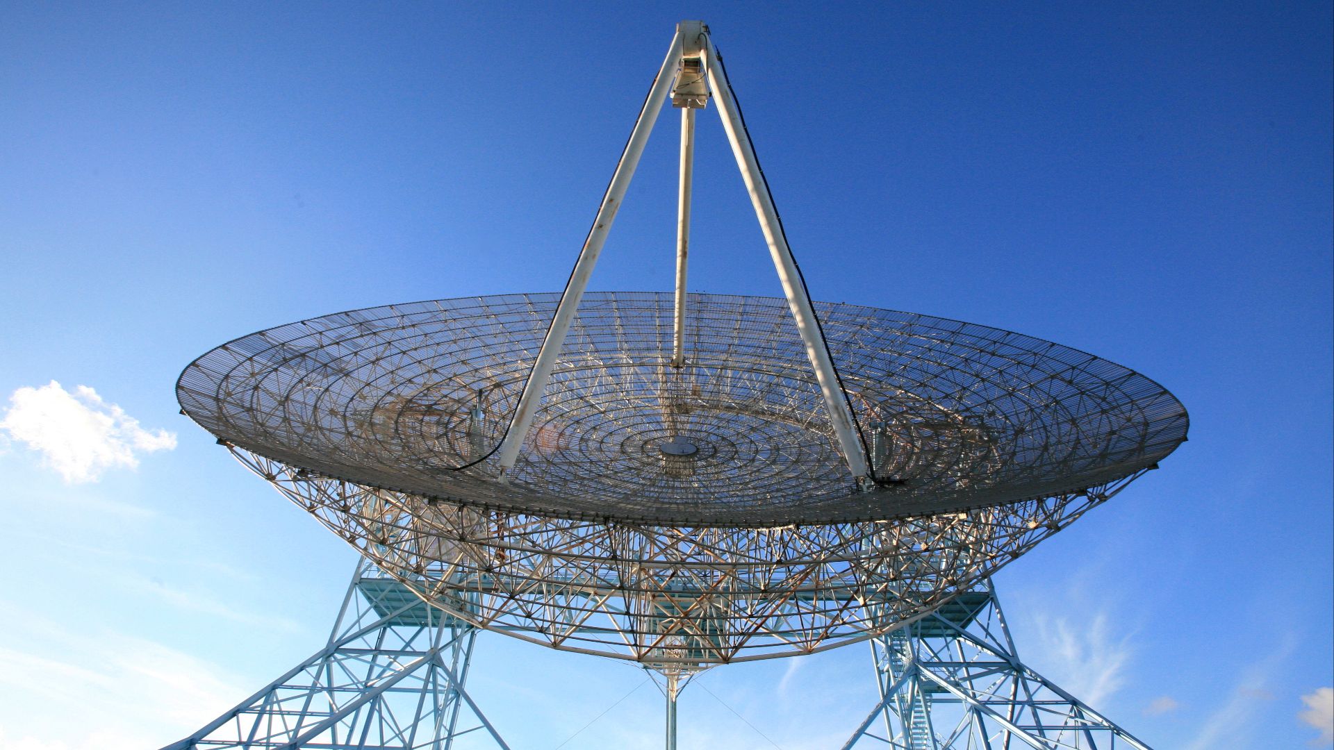File:Radio telescope The Dish.jpg