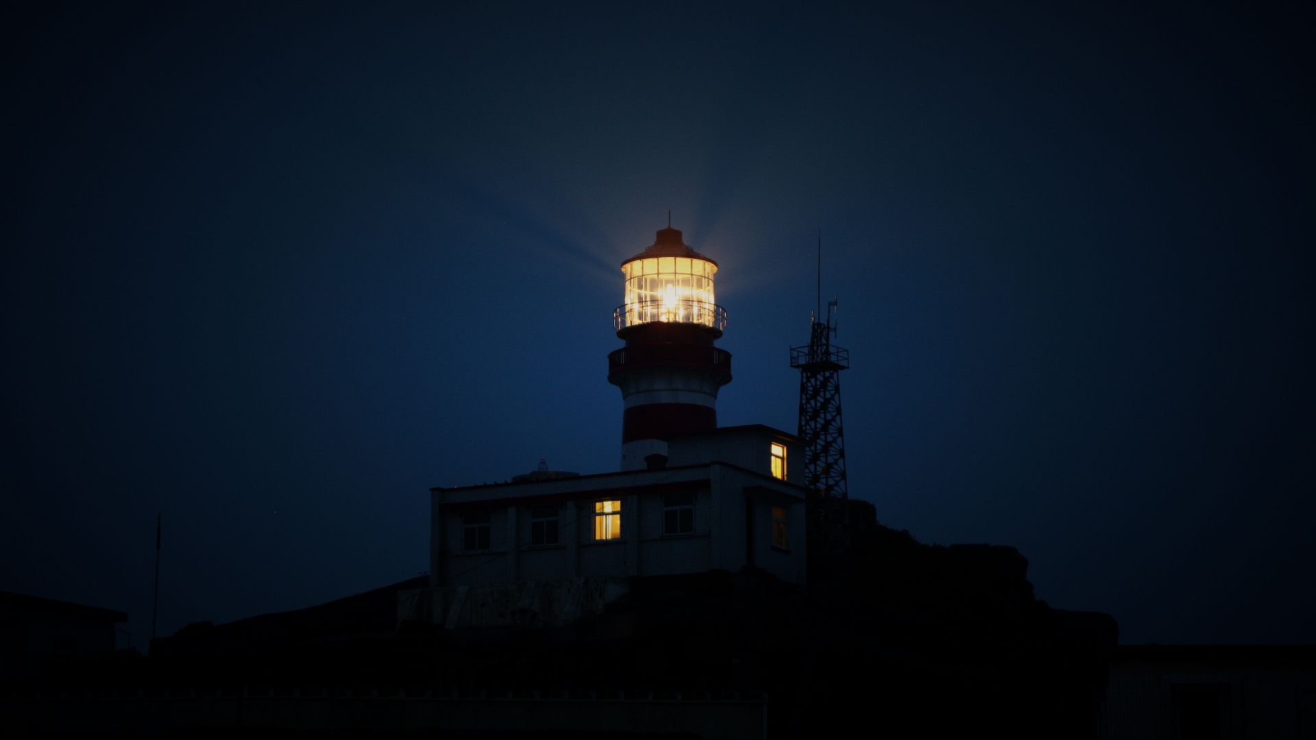 File:Lighthouse public domain.jpg