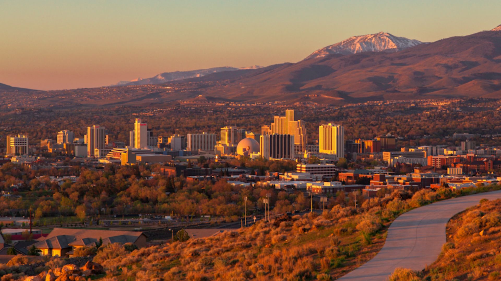 File:Reno, Nevada (16931715632).jpg