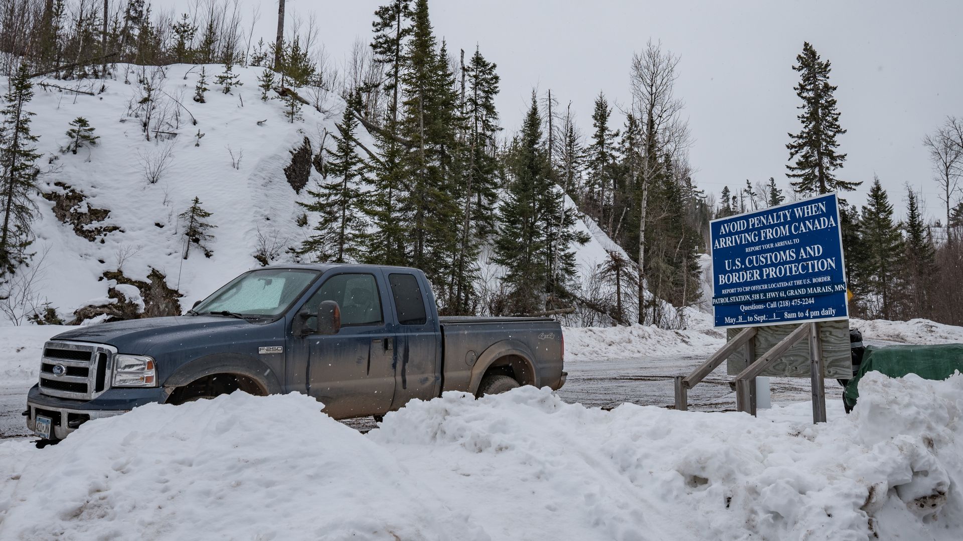 File:Avoid Penalty When Arriving from Canada - US Canada Remote Border Crossing (40172567114).jpg