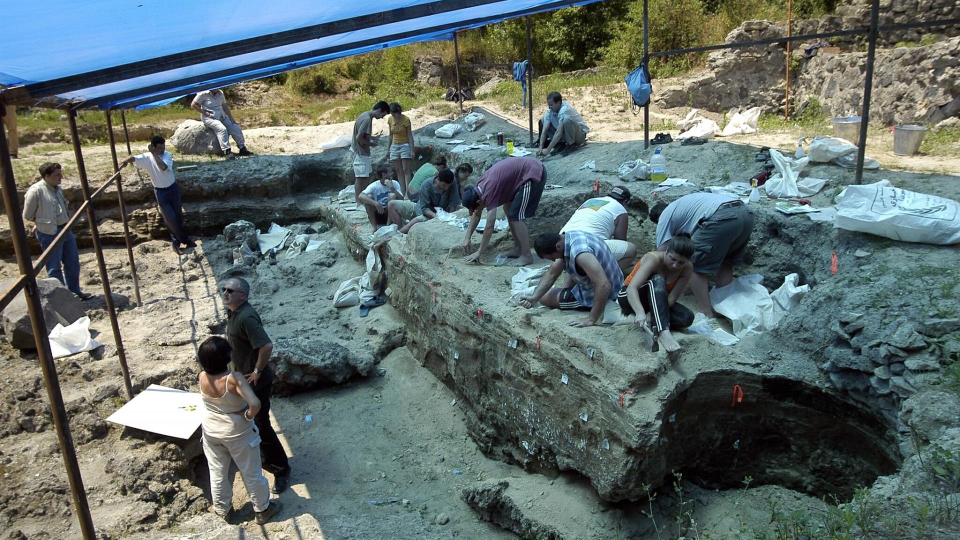 File:Dmanisi excavation site (2007).jpg