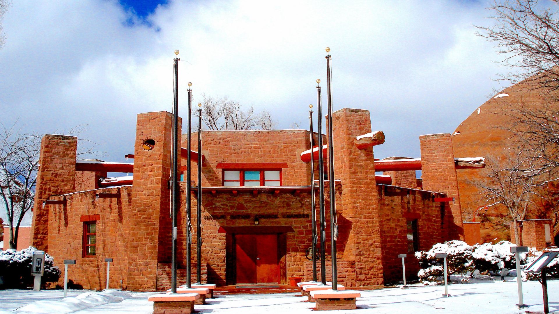 File:Navajo Nation Council Chambers 6809.jpg