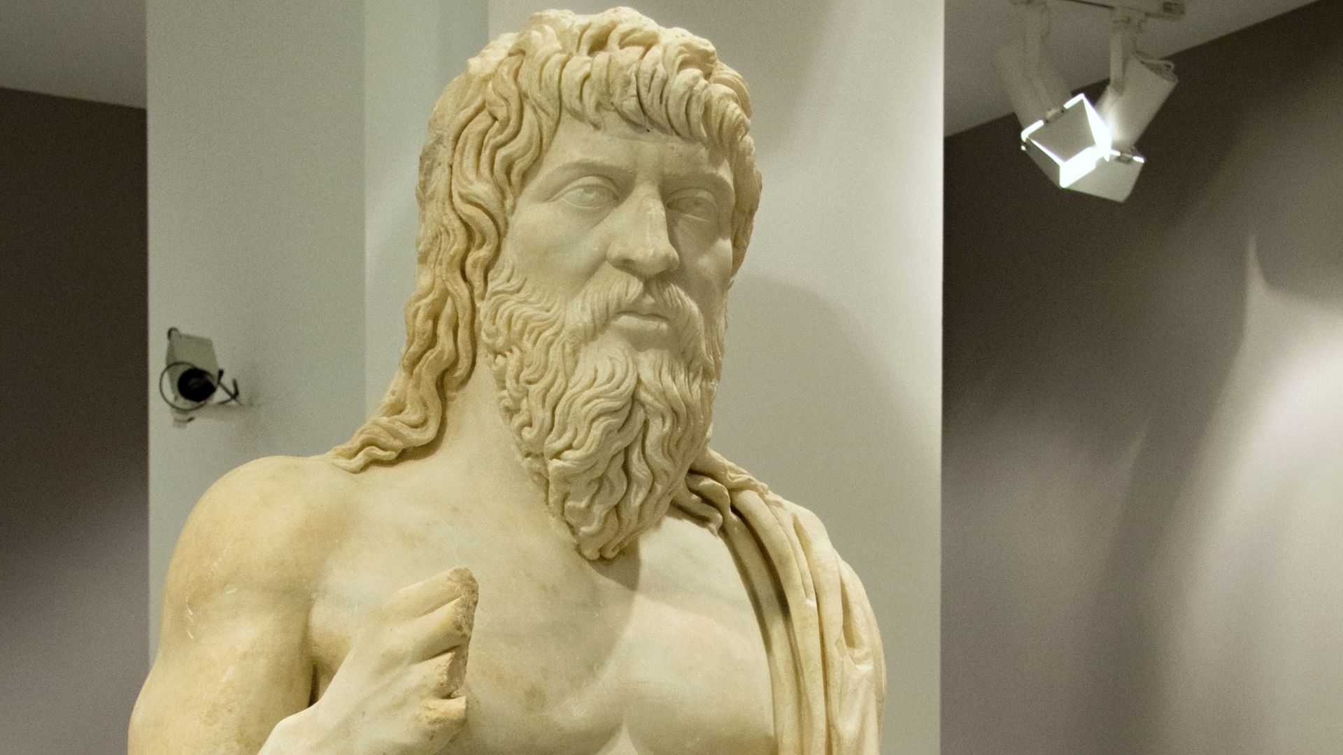 File:Philosopher, probably Apollonius of Tyana, marble, ca 200 AD, from Gortys, AMH, 145417.jpg