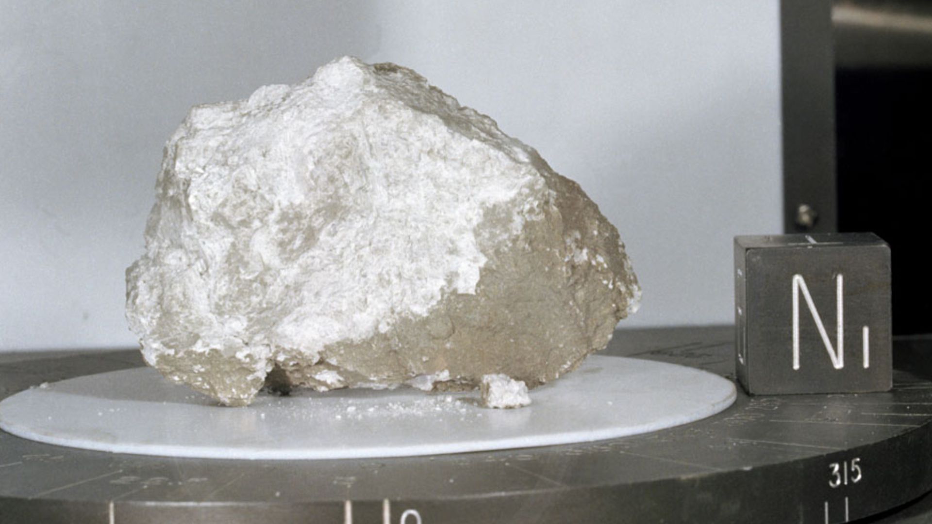 File:Apollo 15 Genesis Rock.jpg