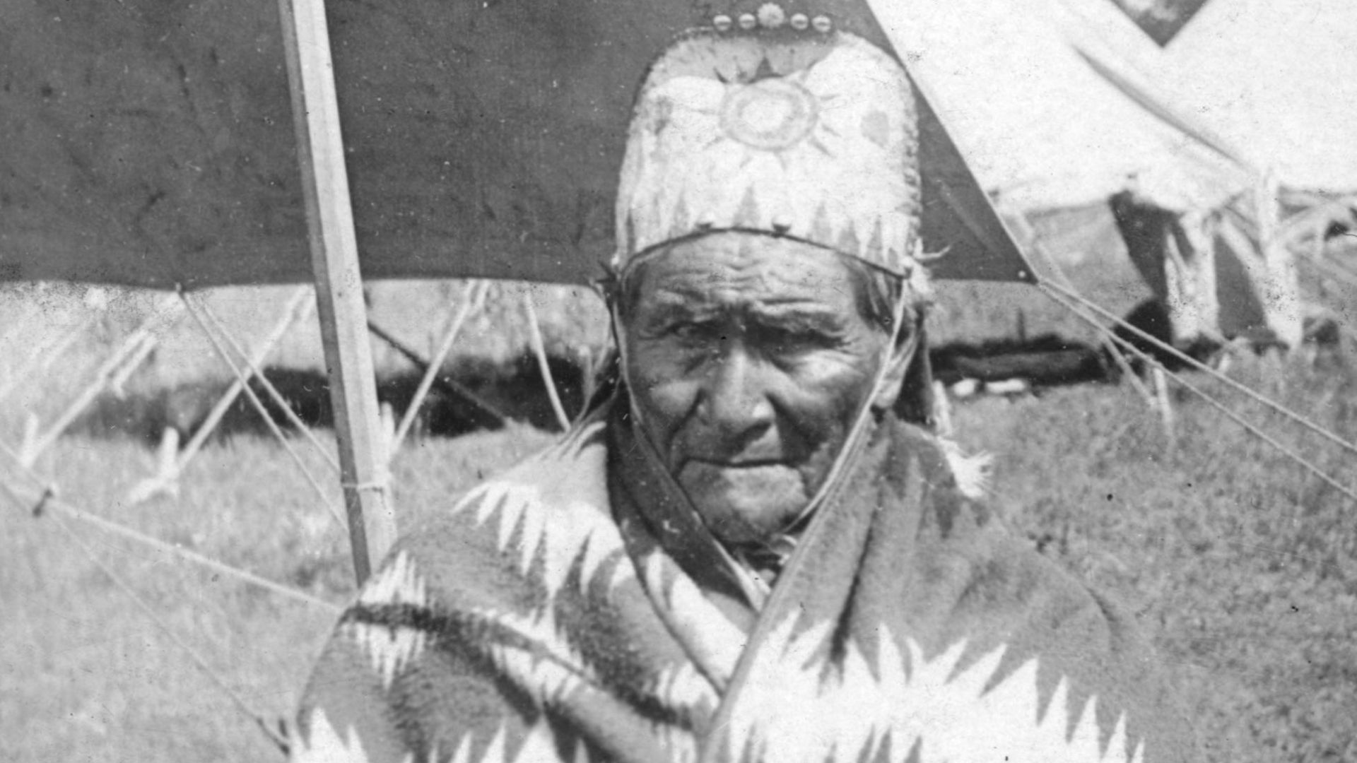 File:Geronimo, as US prisoner.jpg