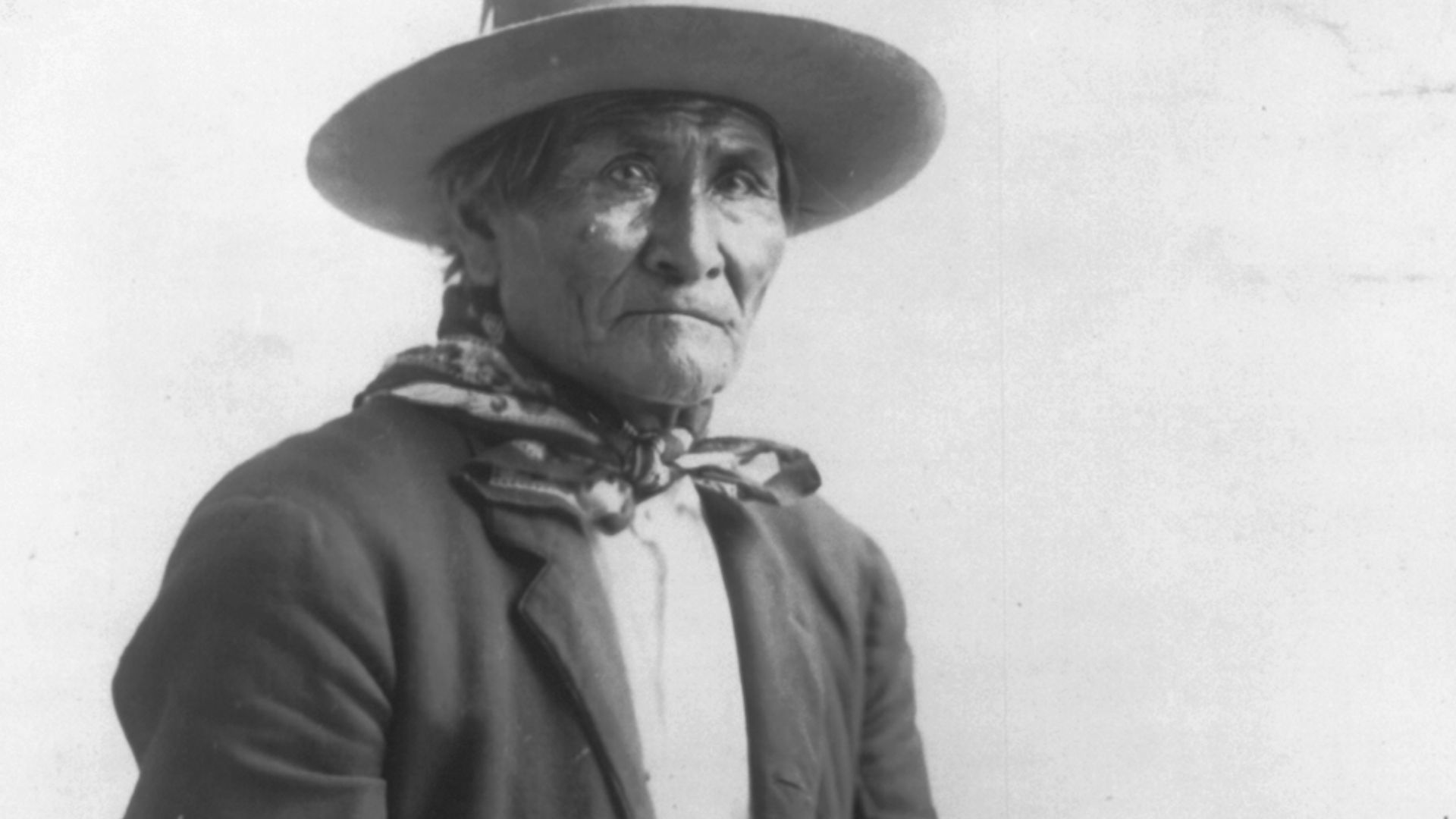 File:Geronimo, Apache chief I.png