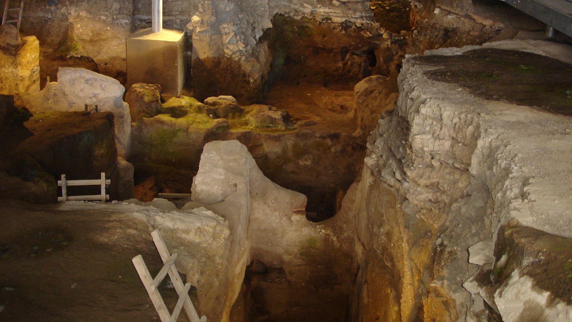 File:Σπήλαιο Θεόπετρας.jpg