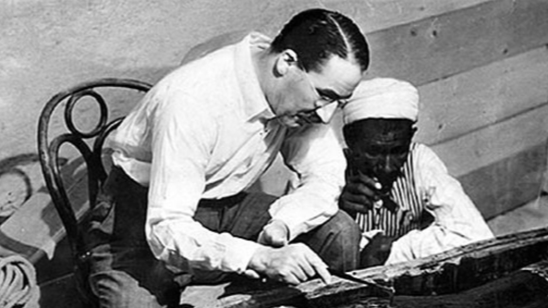 File:Tuts Tomb Opened.JPG