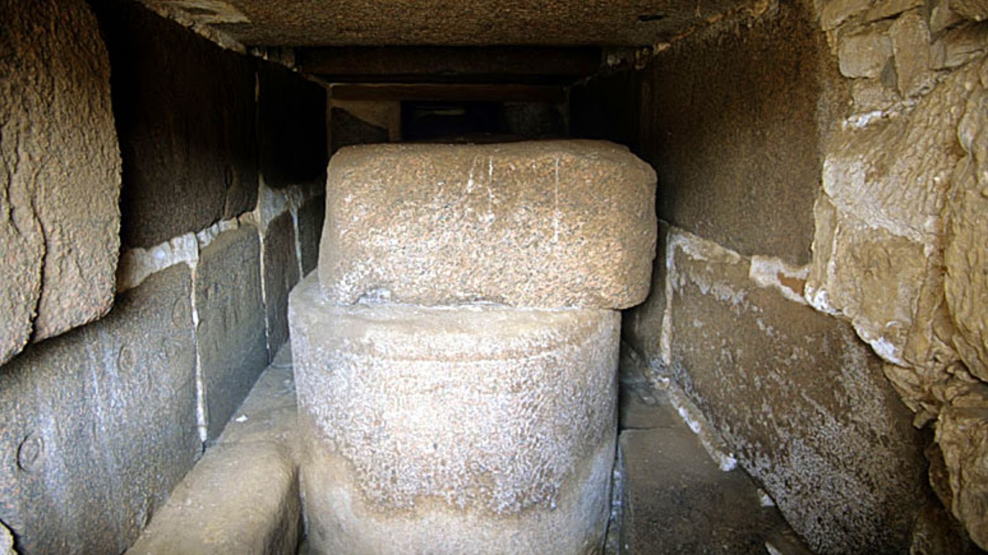 File:TanisSarcophagus.jpg