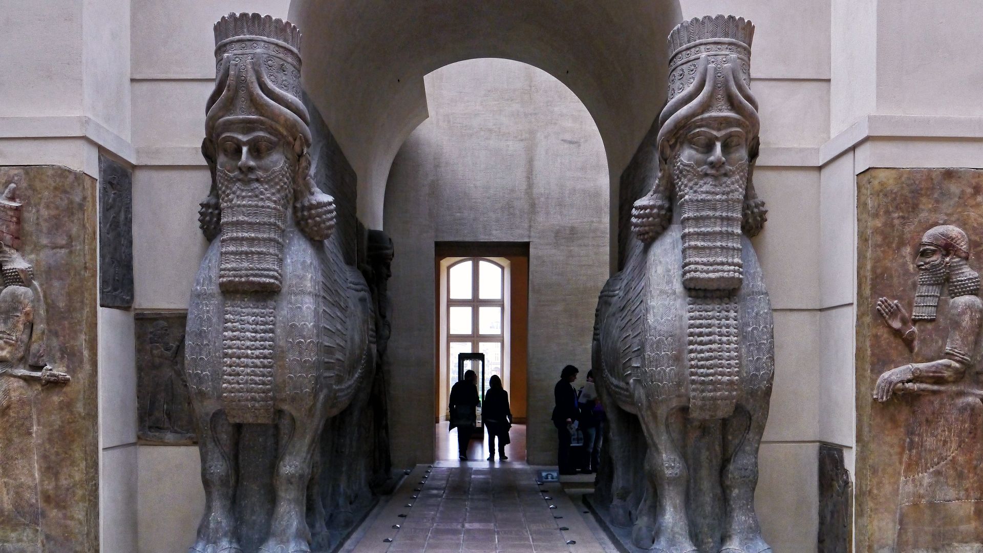 File:Human-headed Winged Bulls Gate - Louvre.jpg