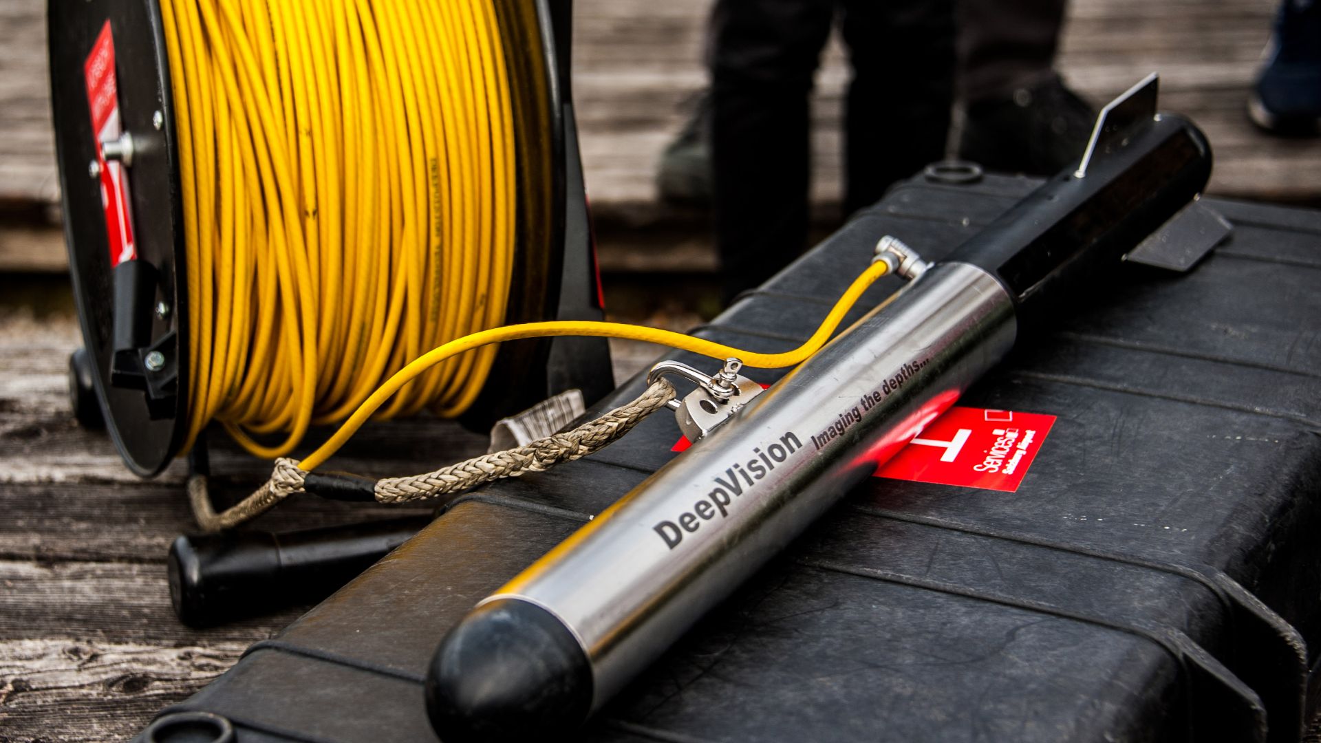 File:Side Scan Sonar.jpg