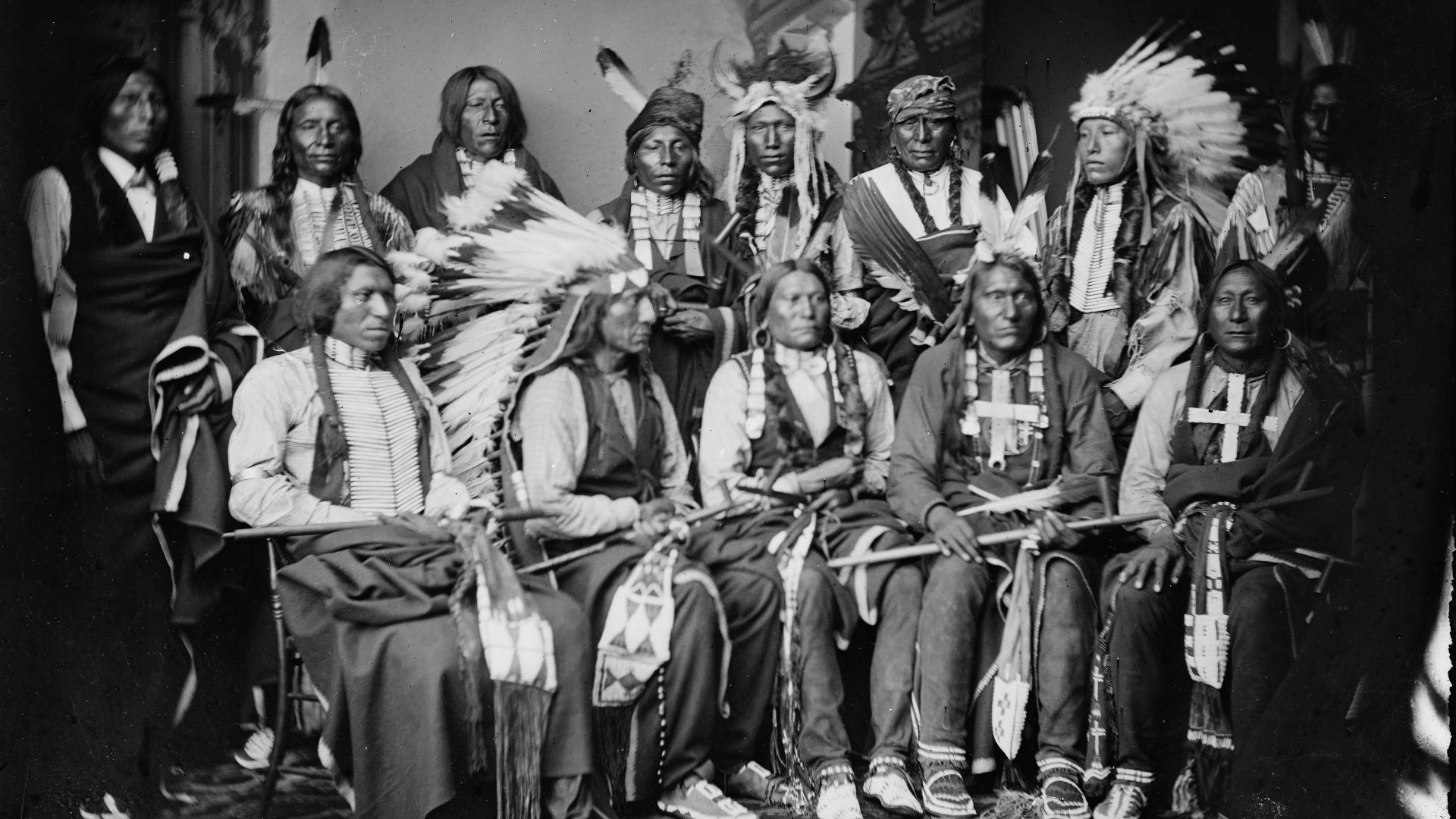 File:Red Cloud and other Sioux.jpg