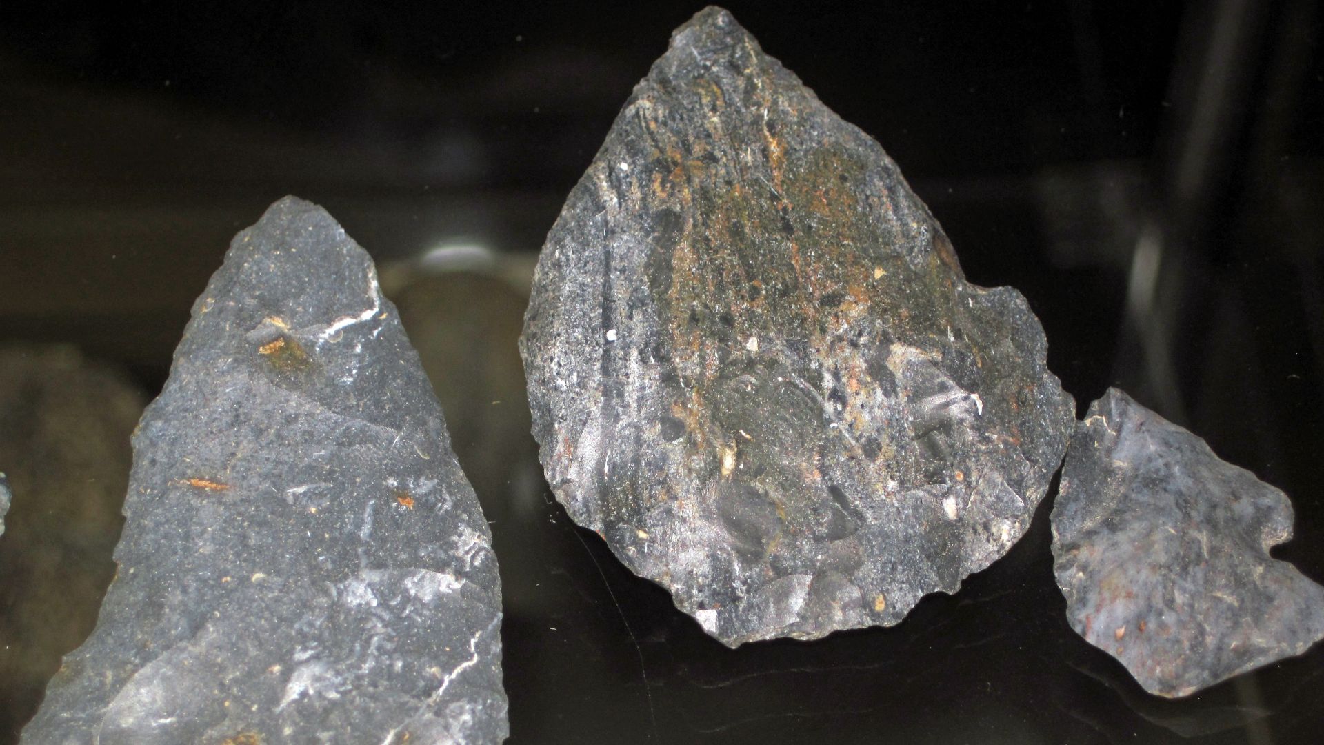 File:Flint artifacts (Upper Mercer Flint, Pennsylvanian; Ohio, USA) 3.jpg
