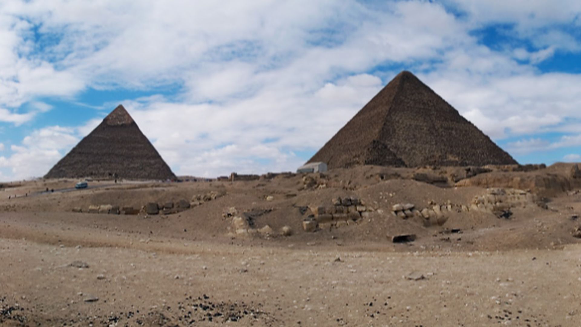 File:Giza-pyramids-panorama.jpg