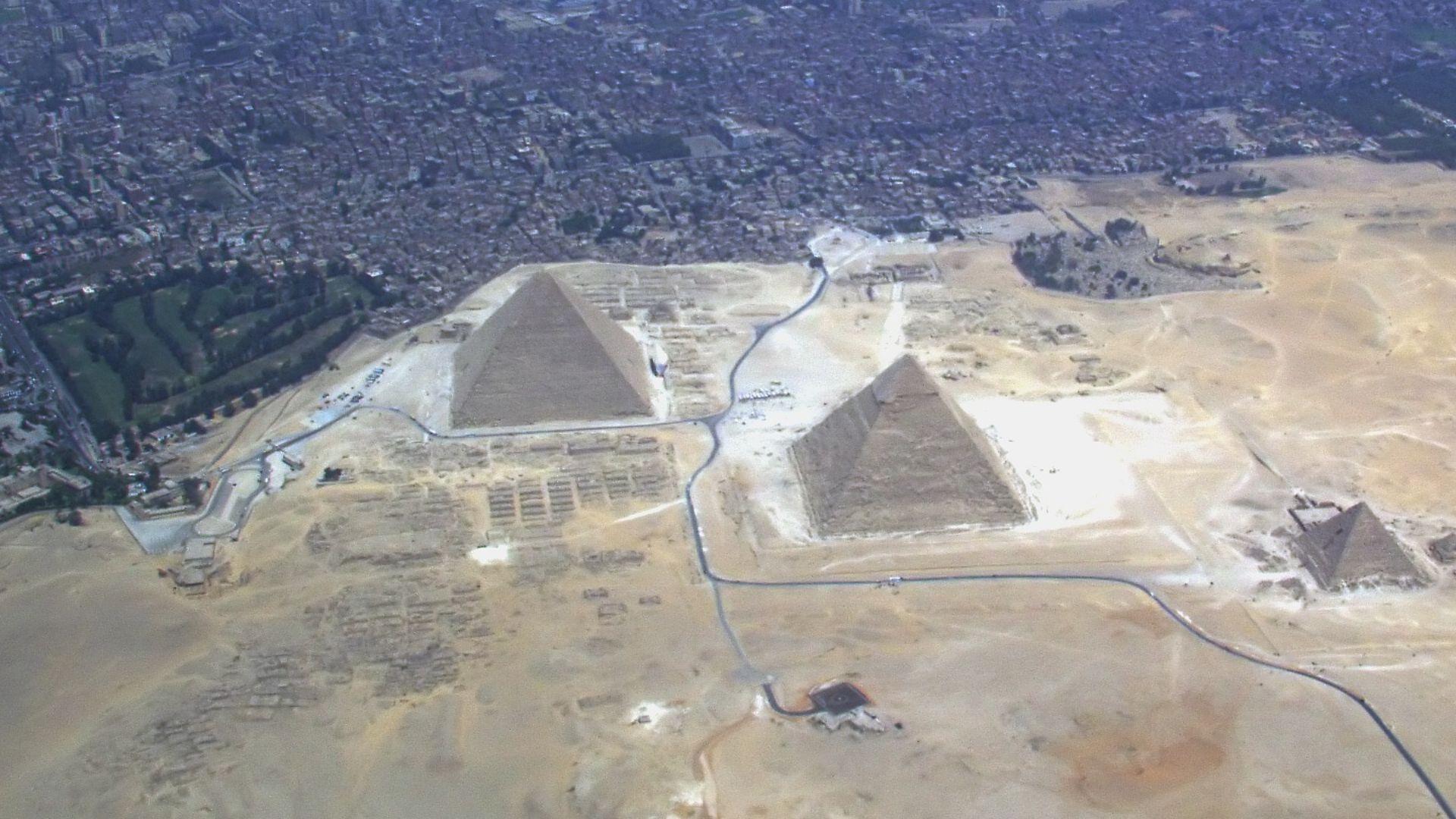 File:Giza pyramid complex from air (2928).jpg