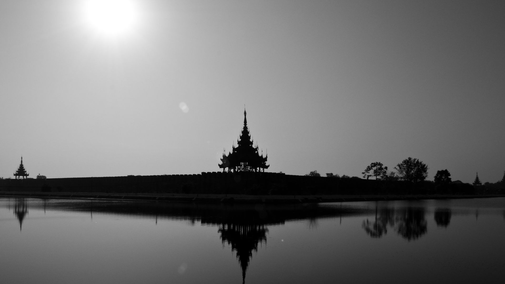 File:Royal Palace in Mandalay.jpg