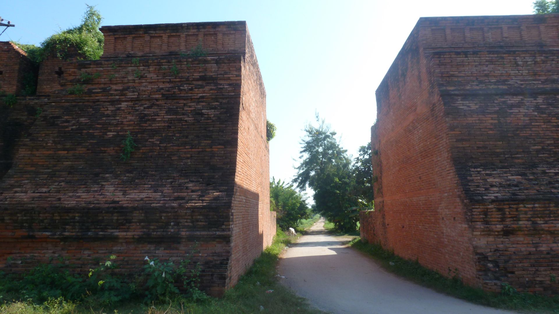 File:Inwa -- Second Outer Walls.JPG