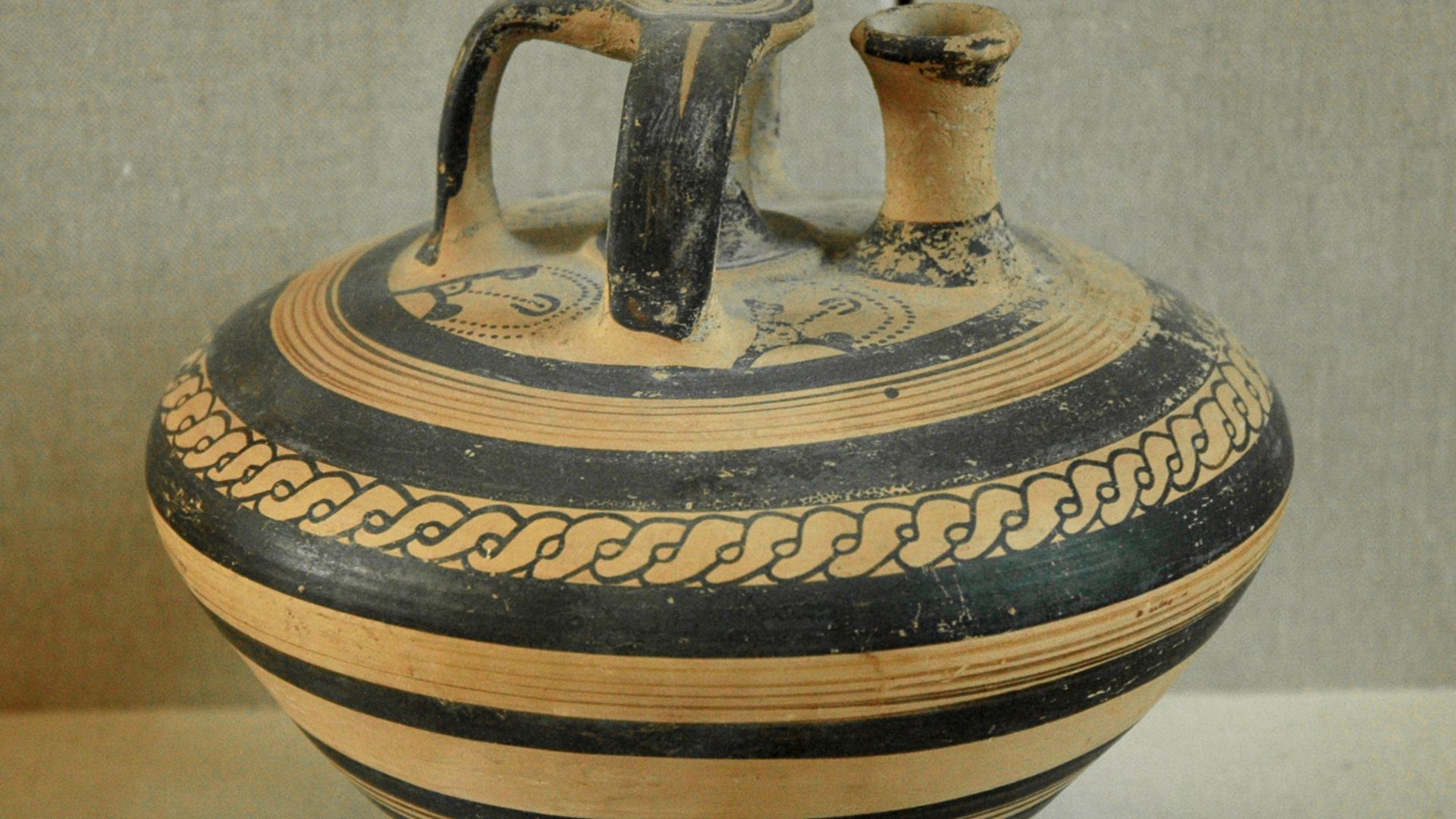 File:Mycenaean stirrup vase Louvre AO19201.jpg