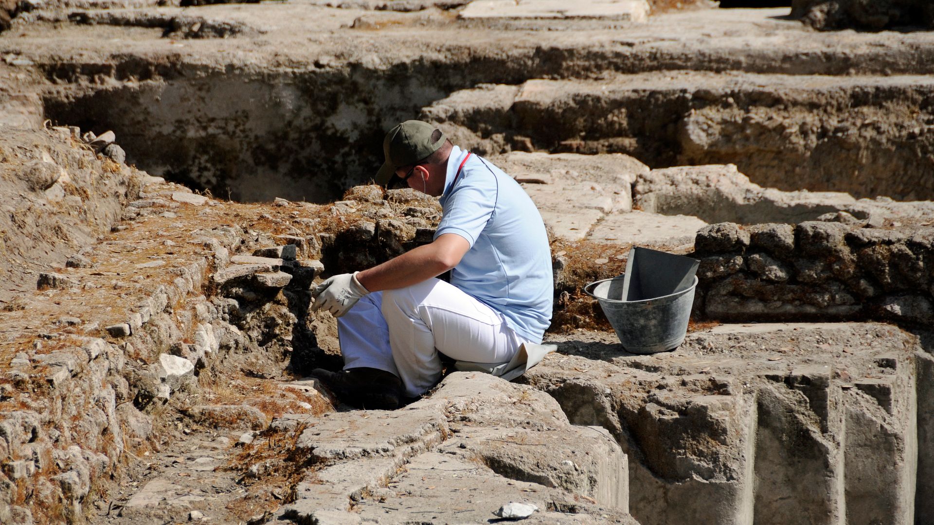 File:Archaeologist at Work (5734913492).jpg