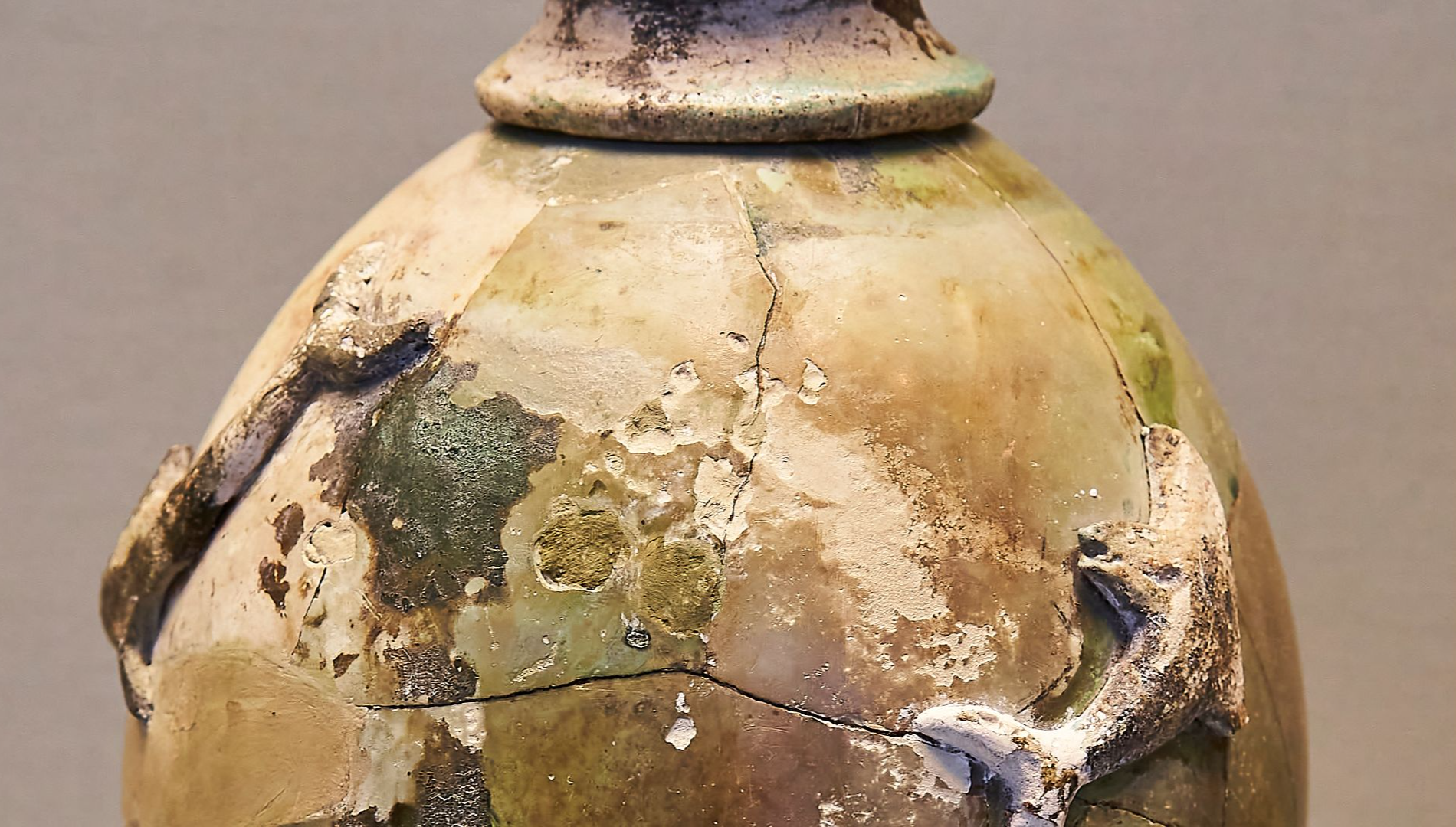 File:Minoan ostrich-egg rhyton from Mycenae at the National Archaeological Museum of Athens on October 26, 2021.jpg