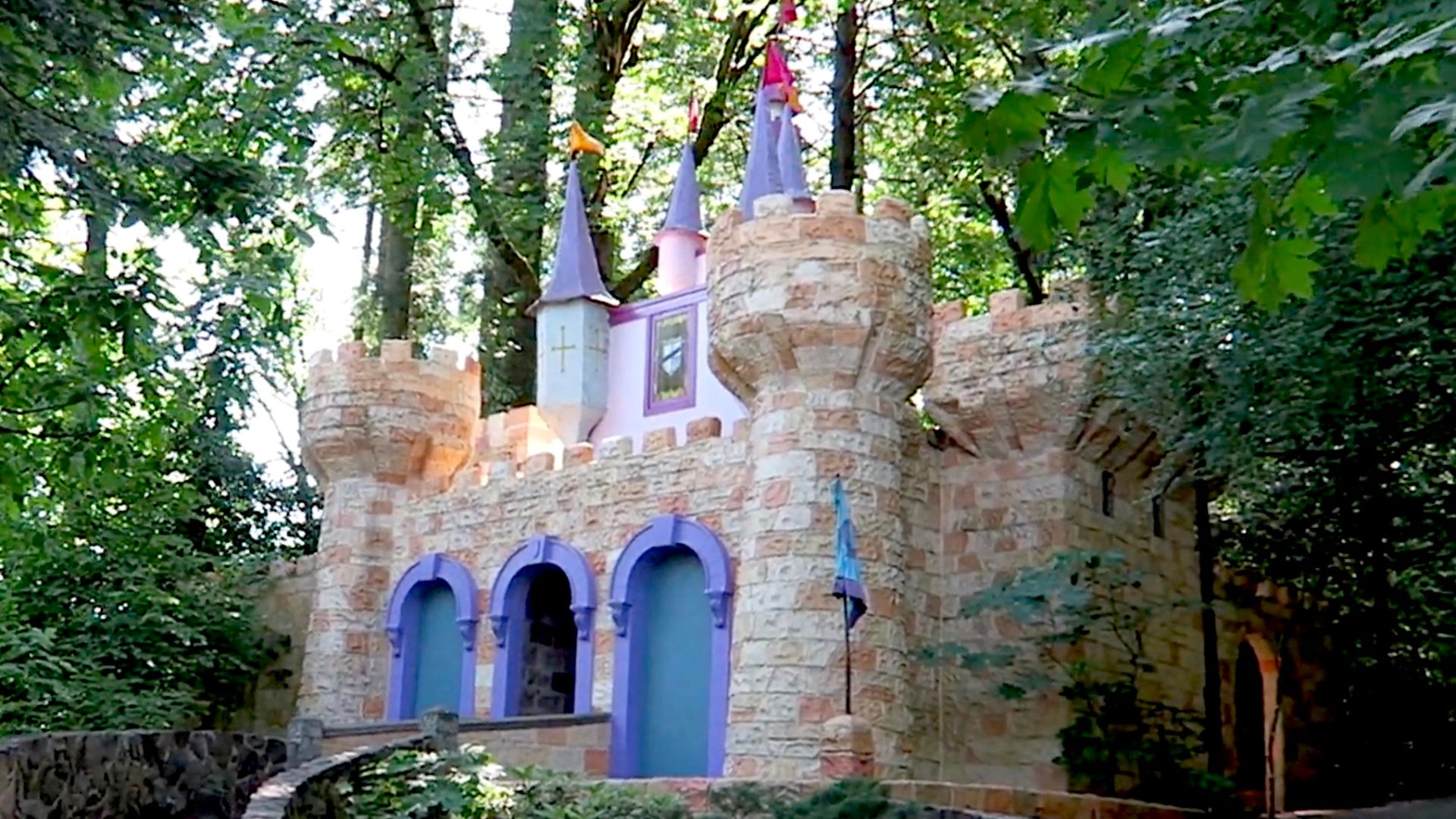 Castle at the Enchanted Forest, Oregon