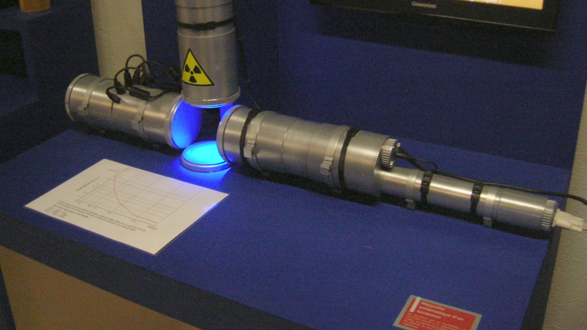 Expérience de datation Carbon-14. Musée archéologique du lac de Paladru. Charavines, Isère, AuRA, France.