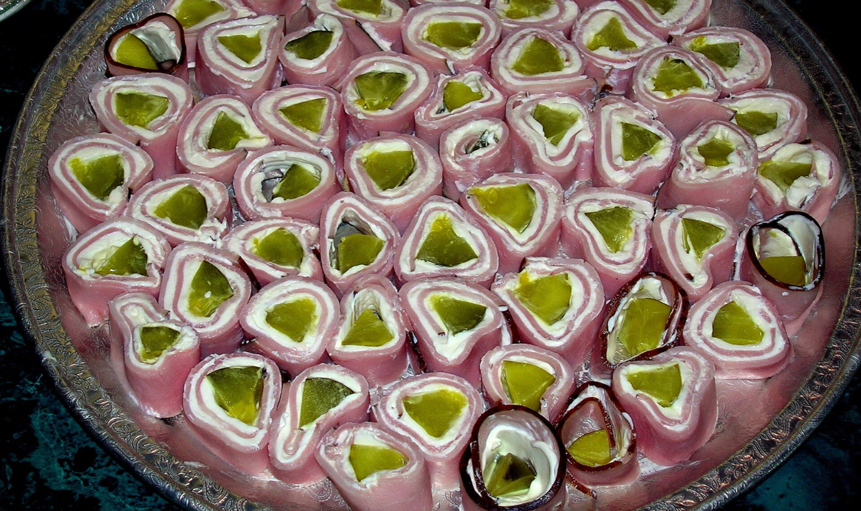 Ham & Pickle Rolls (2141566594).jpg
