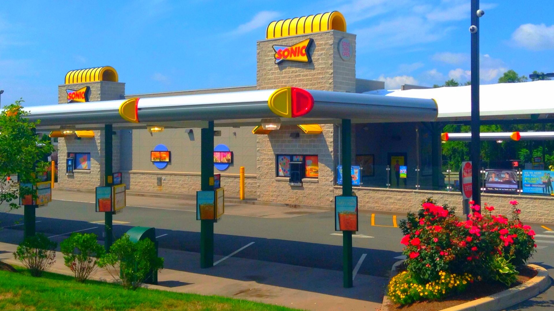 Sonic Drive In, Manchester, CT. 8/2014 by Mike Mozart of TheToyChannel and JeepersMedia on YouTube