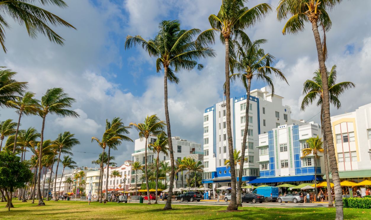 Ocean Drive in Art Deco district, Miami Beach cityscape