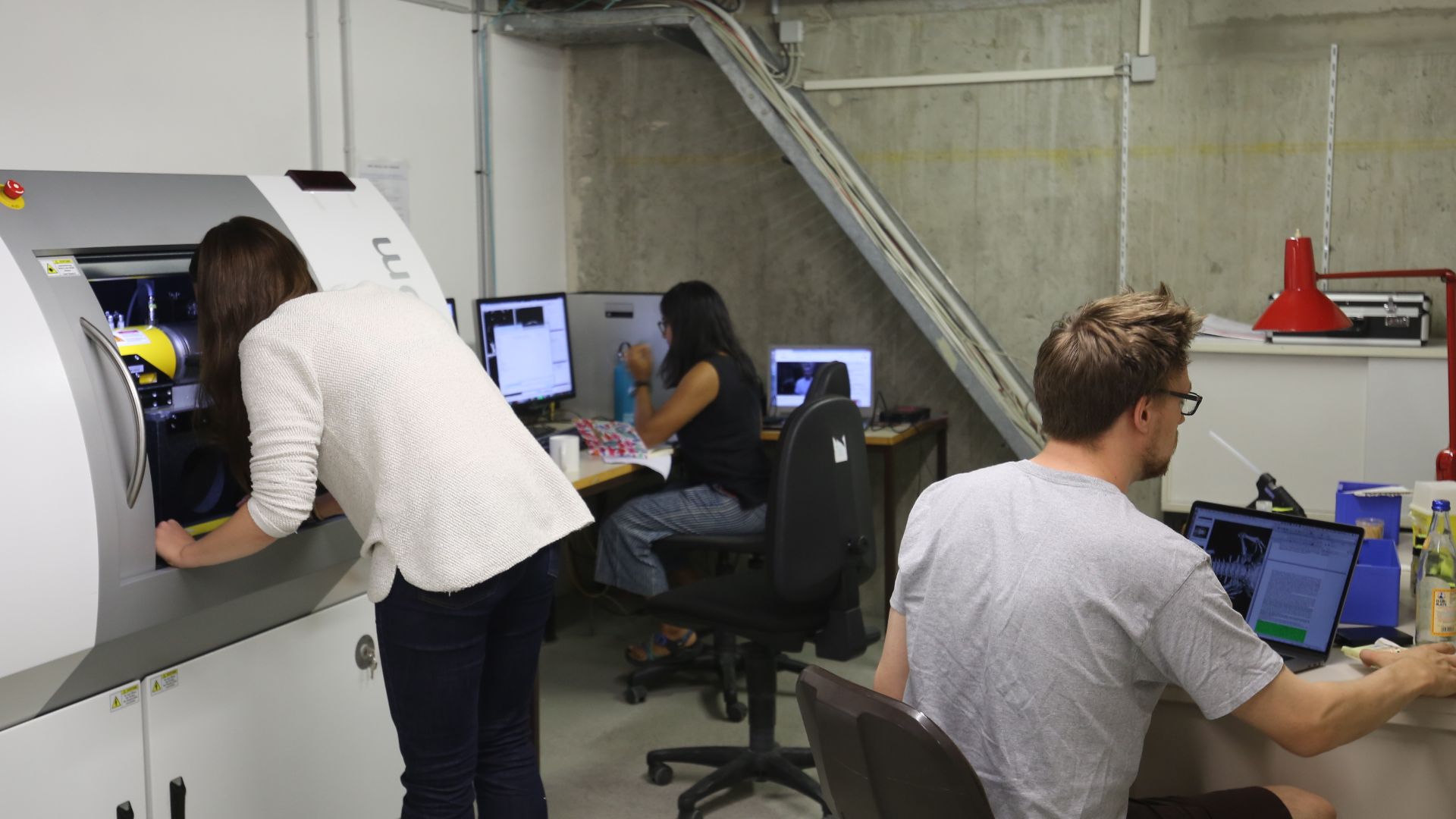Scientists working at the micro–computed tomography in the Zoologische Staatssammlung München
