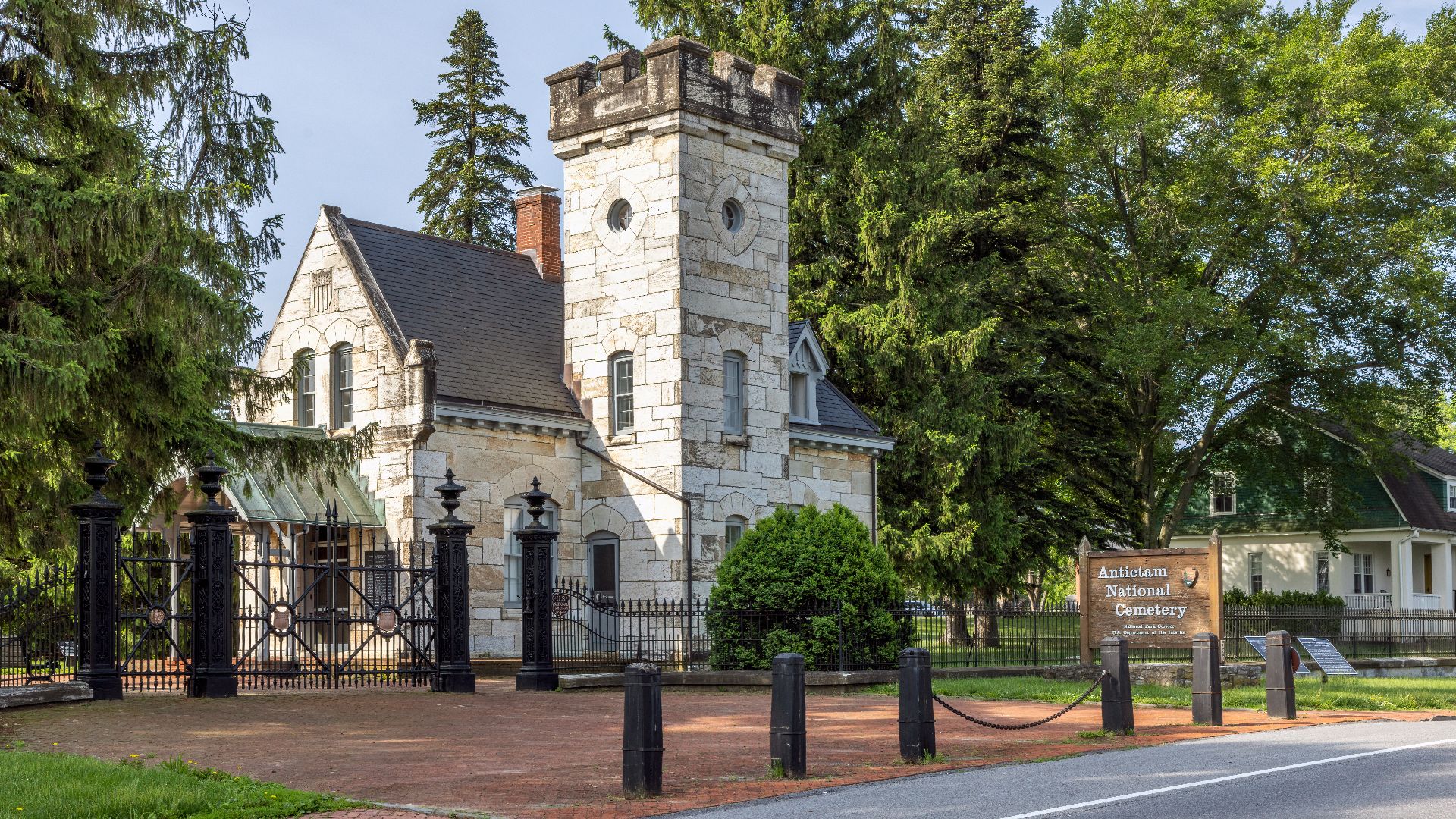 The entrance gate and lodge at Antietam National Cemetery, Sharpsburg, Maryland, USA