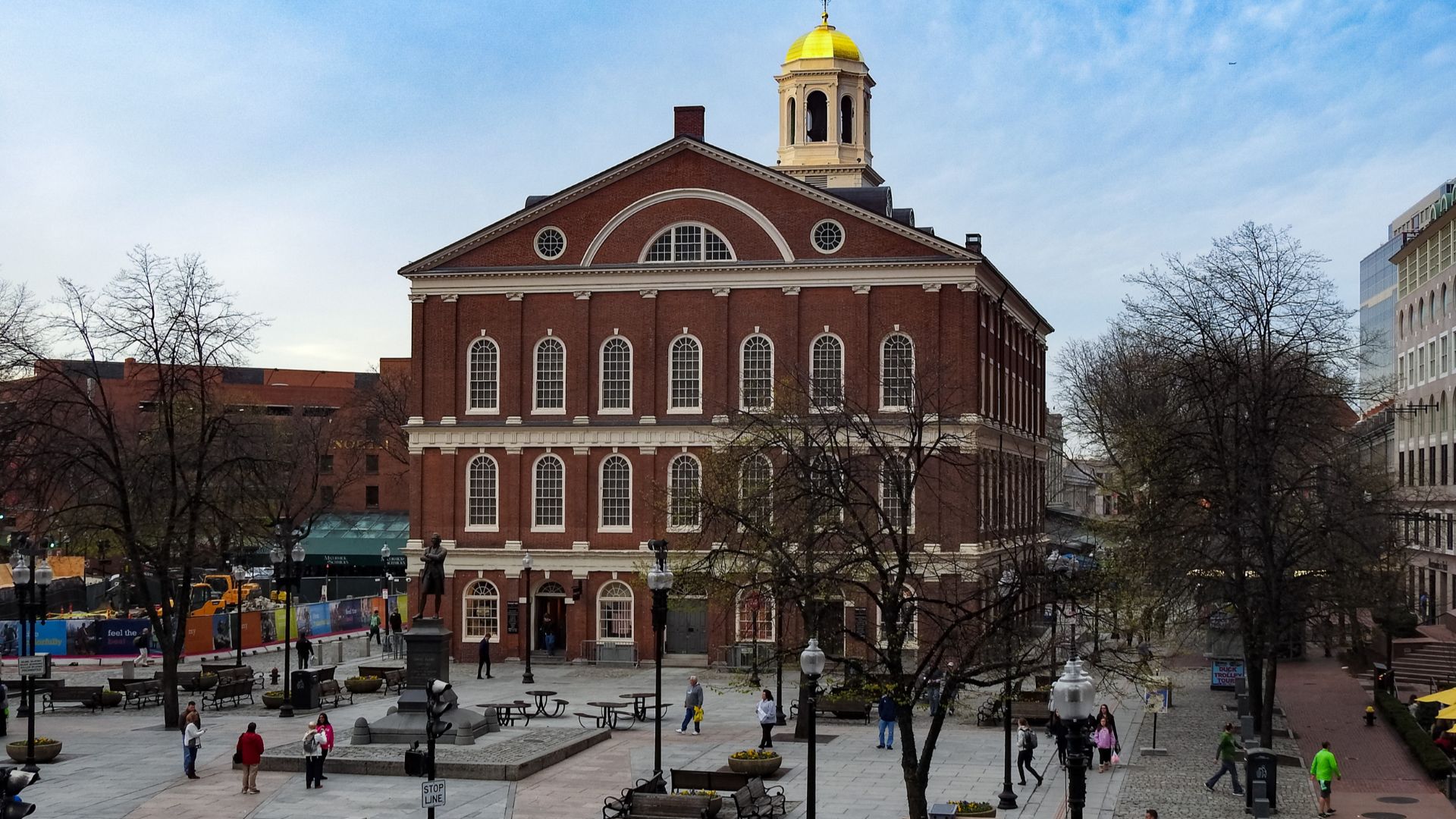 The Freedom Trail in Boston is a 2.5-mile journey through history, connecting 16 nationally significant historic sites. It offers a rich narrative of the American Revolution, as each site stands as a testament to the courage and struggle for freedom that 
