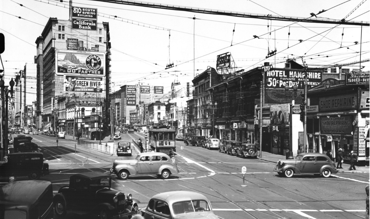 Main Street looking north at Ninth Street, 810 South Spring Street, Hotel Hampshire, Hotel Cecil, Hotel Chandler