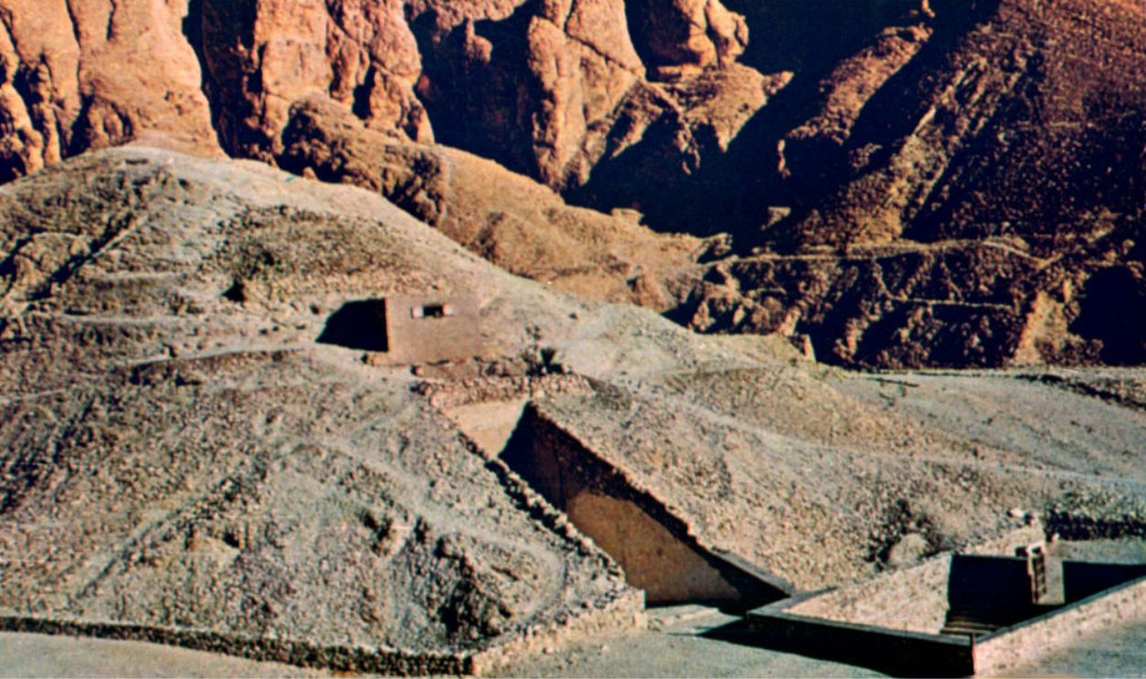 Tomb of Tutankhamun, Karnak, Luxor, Egypt. The tomb of the 18th Dynasty Ancient Egyptian Pharaoh Tutankhamun (ruled 1333-1323 BC) in the Valley of the Kings, famously excavated by Howard Carter in 1922-1923.