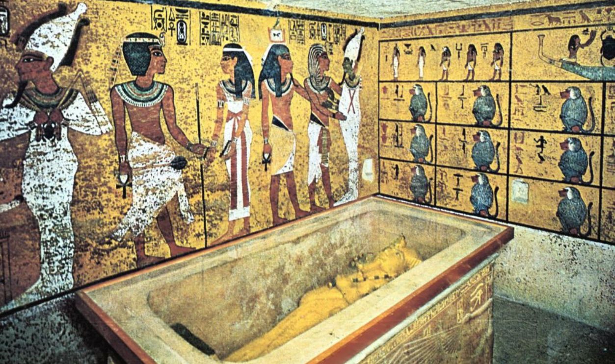 UNSPECIFIED - CIRCA 1754: Tomb of Tutankhamun (dc1340 BC): Sarcophagus containing gold coffin of the king which held his mummy.. Cairo Museum, Egypt (Photo by Universal History Archive/Getty Images)