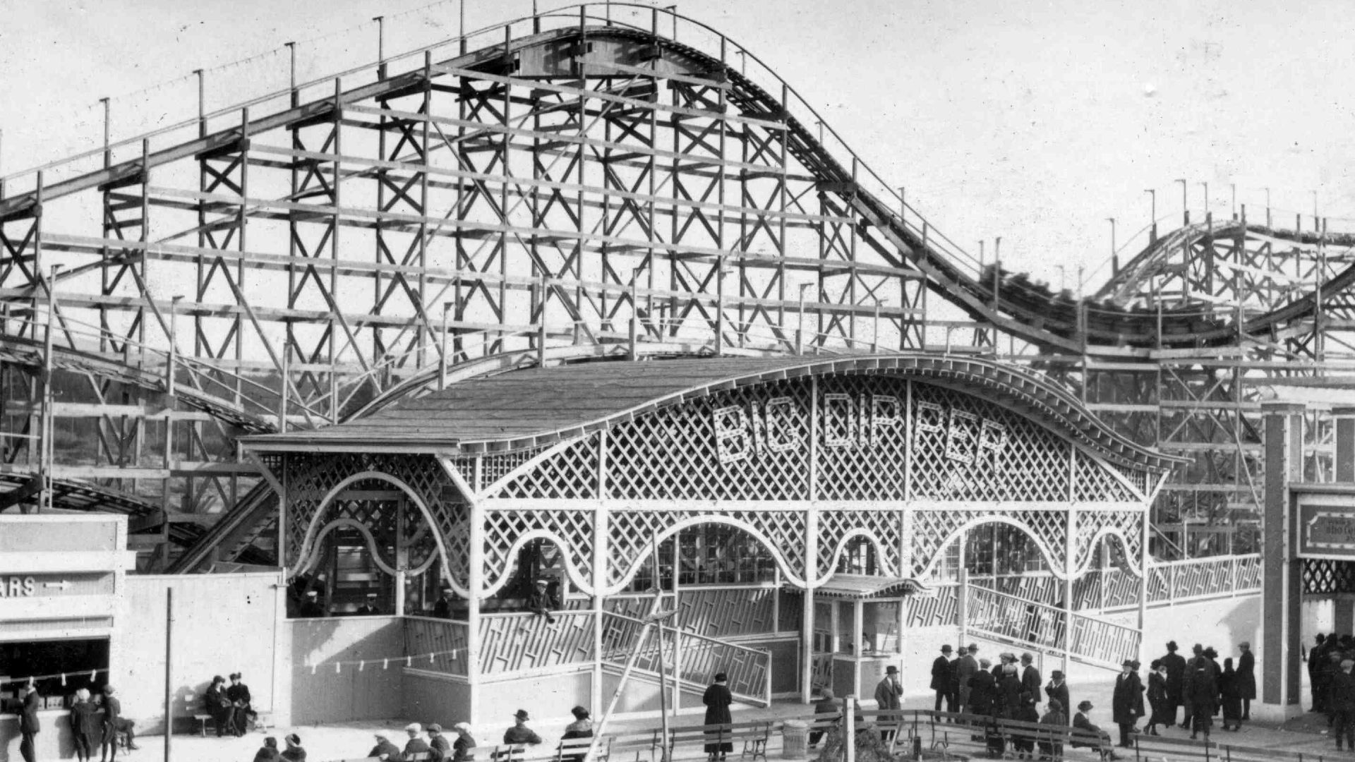 ca 1920's photo of San Francisco's Big Dipper Roller Coaster — at Playland at the Beach, western coast of San Francisco.
The Early Years; Smith, James R.; 2010. page 63.