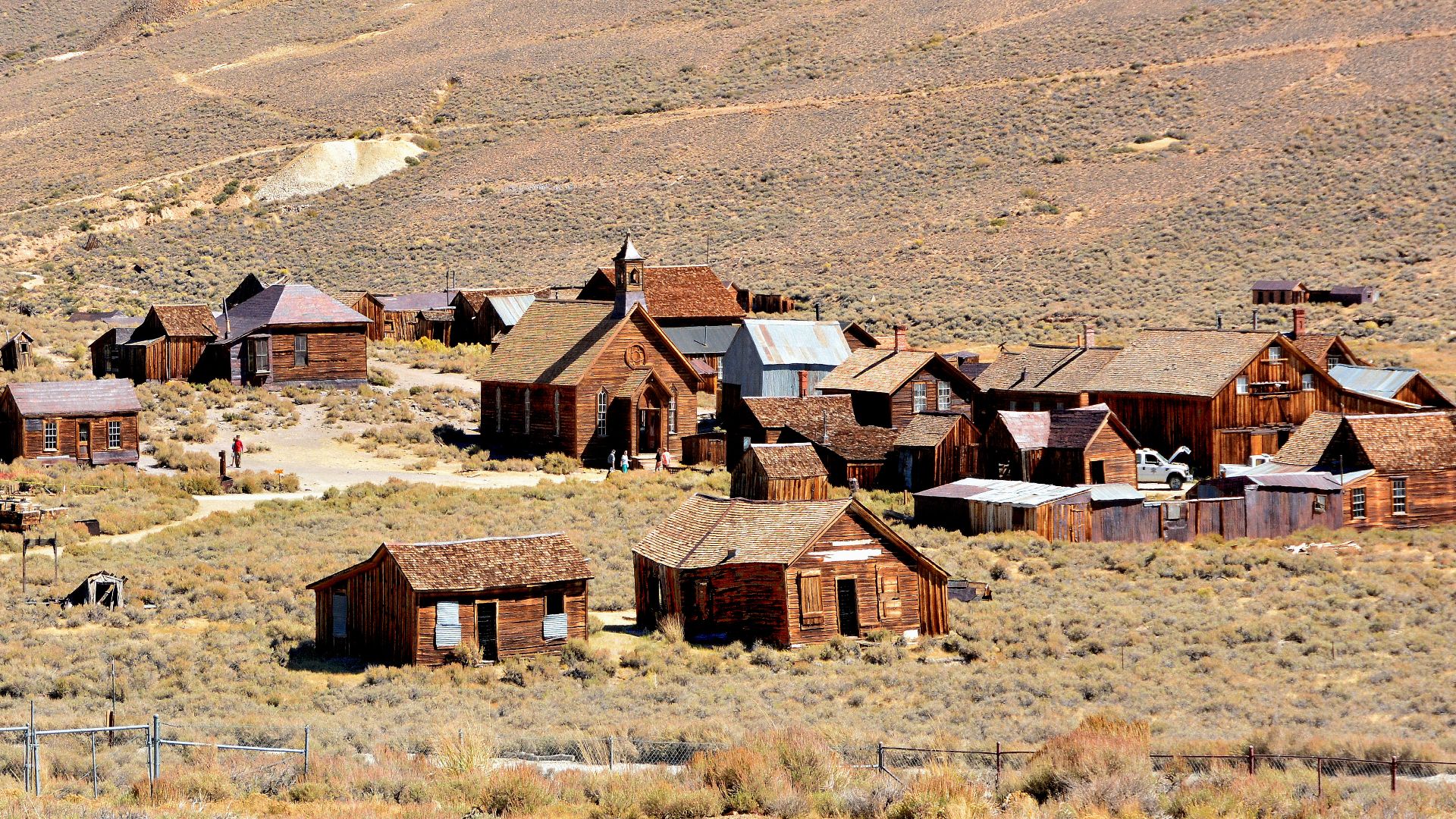 Bodie State park lies near Mono Lake in the North-East of California, in the lee of the Sierra Nevada mountains.
It became a boom town in 1876 after the discovery of gold. At it's peak in 1879, Bodie had a population of approximately 5,000–7,000 people an
